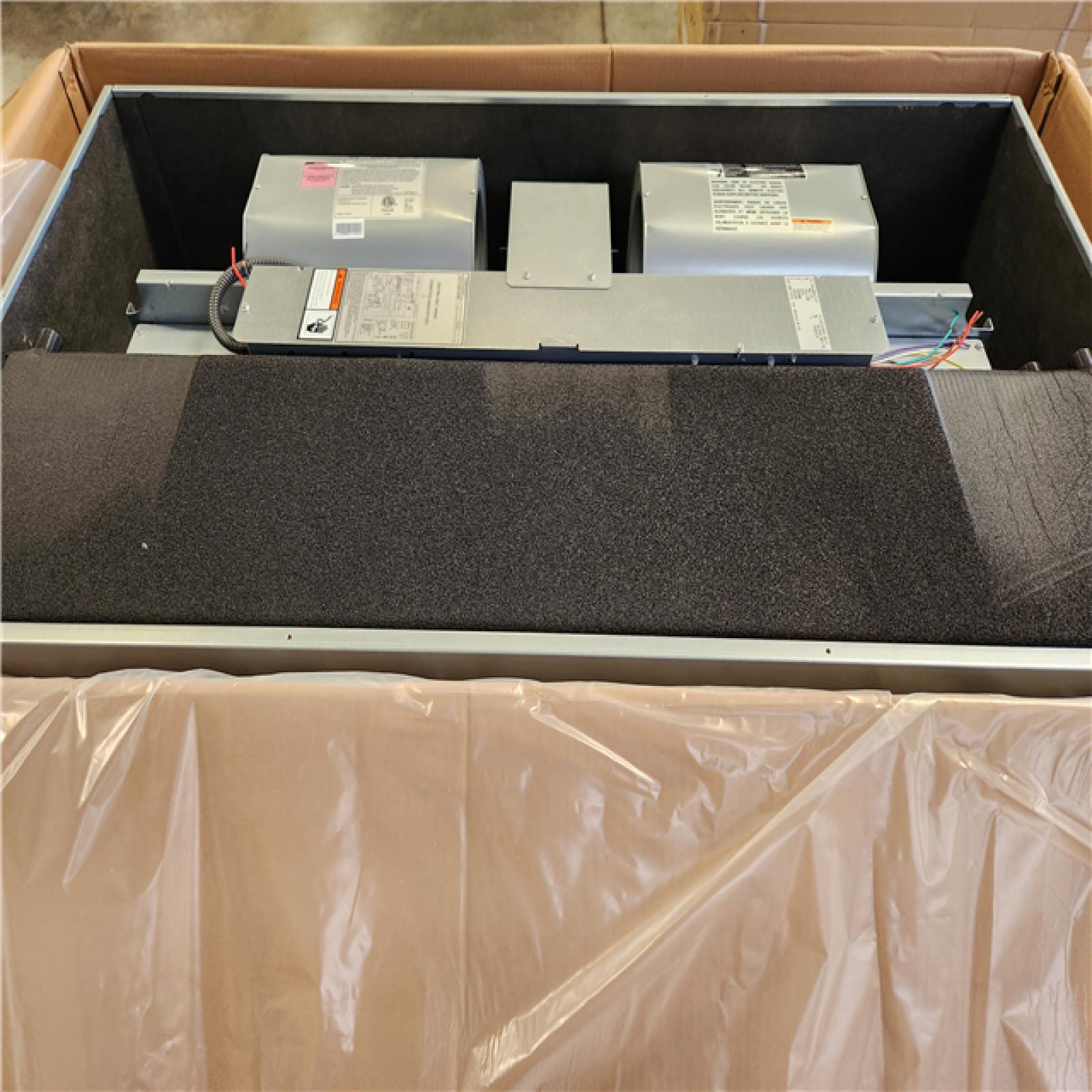 Phoenix Location NEW Fan coil, horizontal, cased, R410A, 2-1/2 tons, 208-230/1/60 Pallet (4-Total)