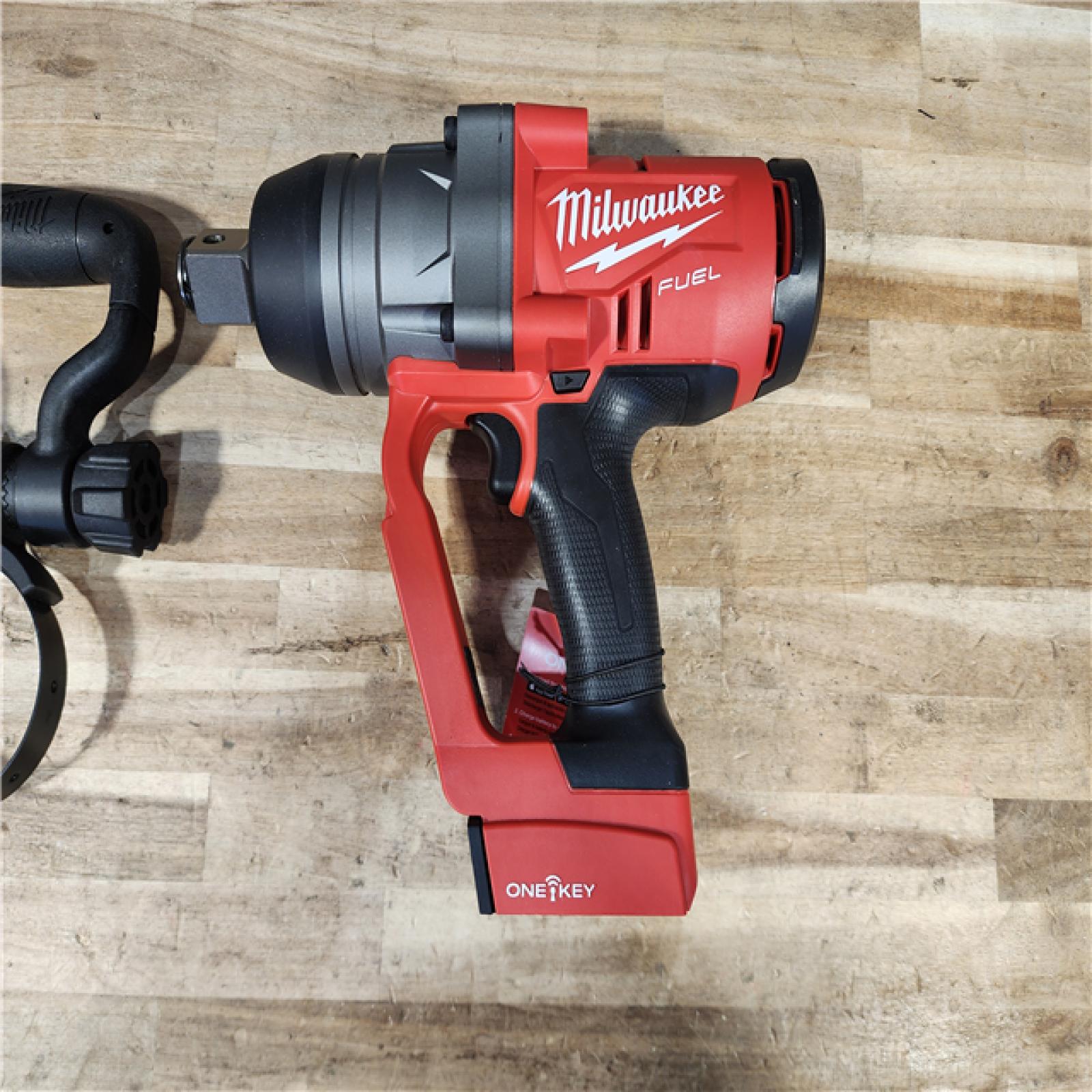 HOUSTON LOCATION - AS-IS (APPEARS LIKE NEW) Milwaukee FUEL ONE-KEY 18V Lithium-Ion Brushless Cordless 1 in. Impact Wrench with Friction Ring (Tool-Only)