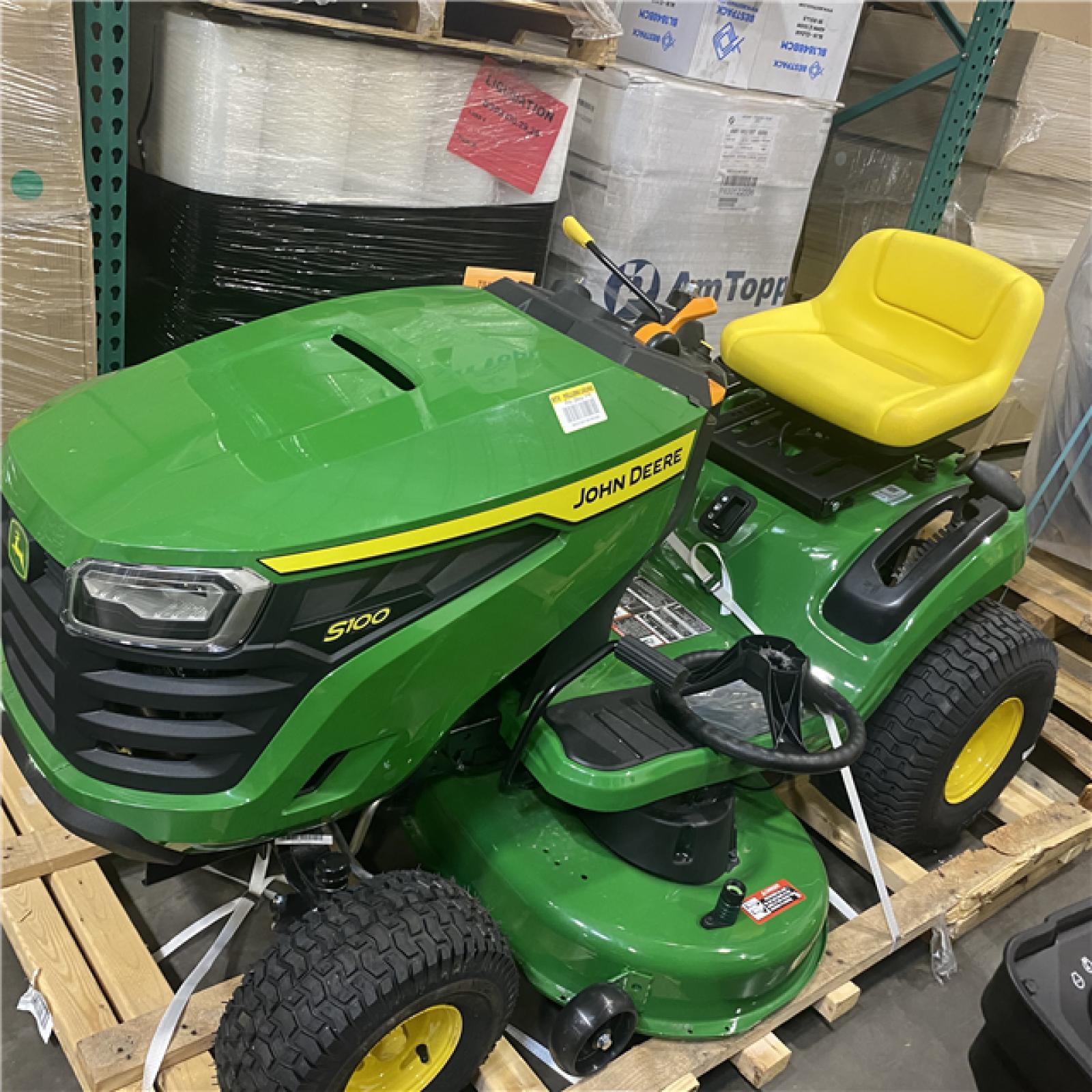 Dallas Location - As-Is John Deere S100 42 in. 17.5 HP Gas Hydrostatic Riding Lawn Mower