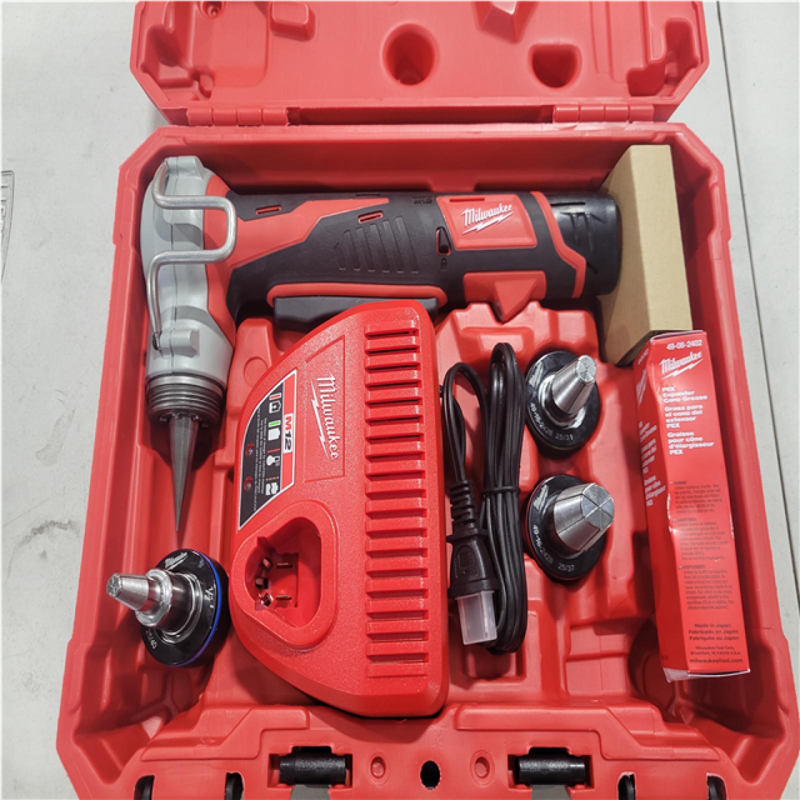 CALIFORNIA AS-IS MILWAUKEE M12 PEX EXPANDER KIT