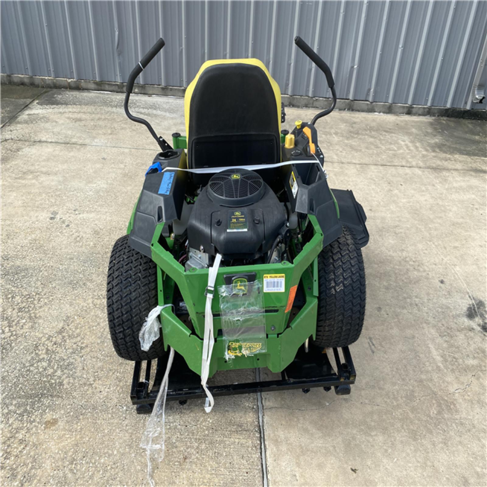 Houston Location - AS-IS Outdoor Power Equipment JOHN DEERE  48 INCH SIT DOWN MOWER