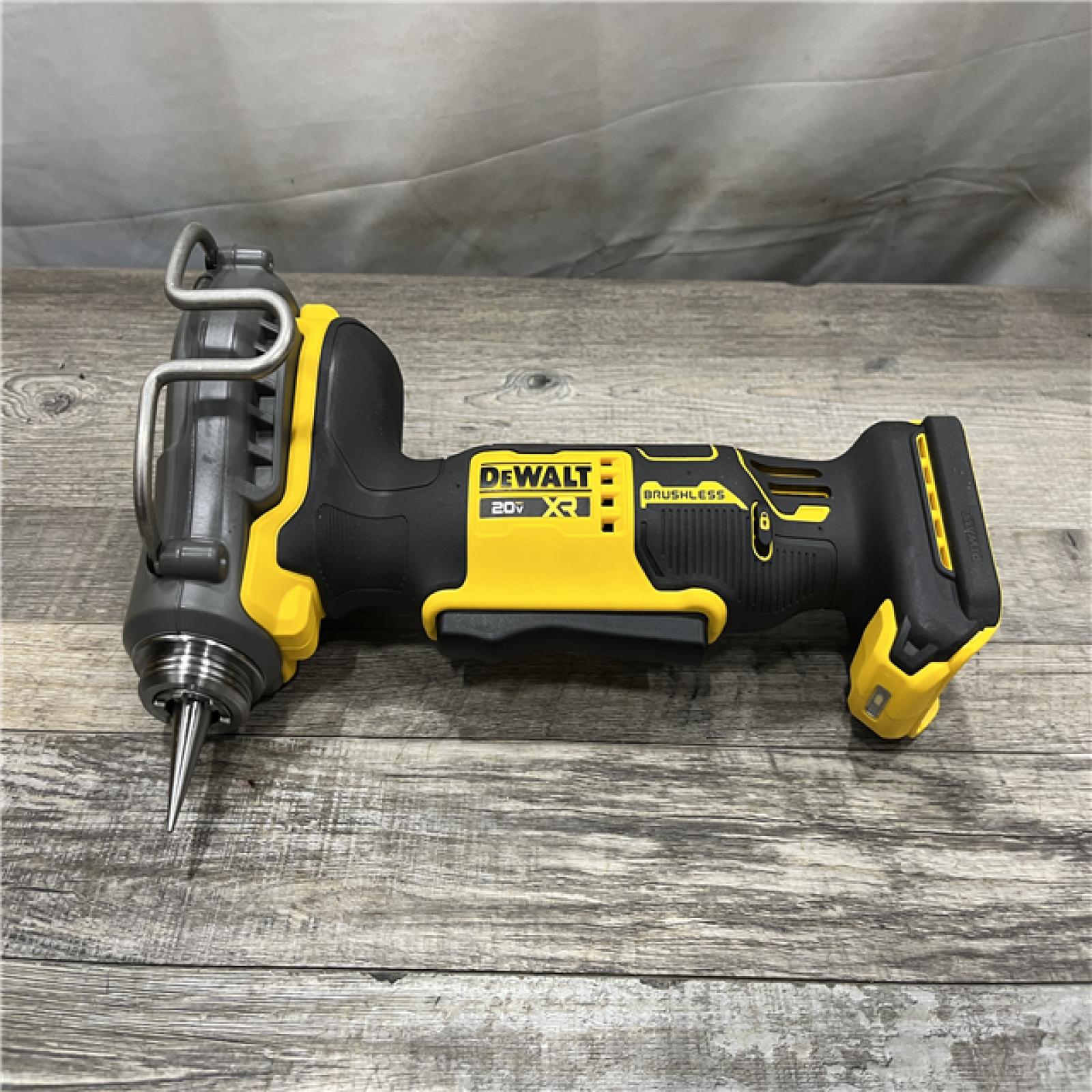 GOOD - DEWALT 20-Volt MAX XR 1-1/2 in. PEX Expander Kit