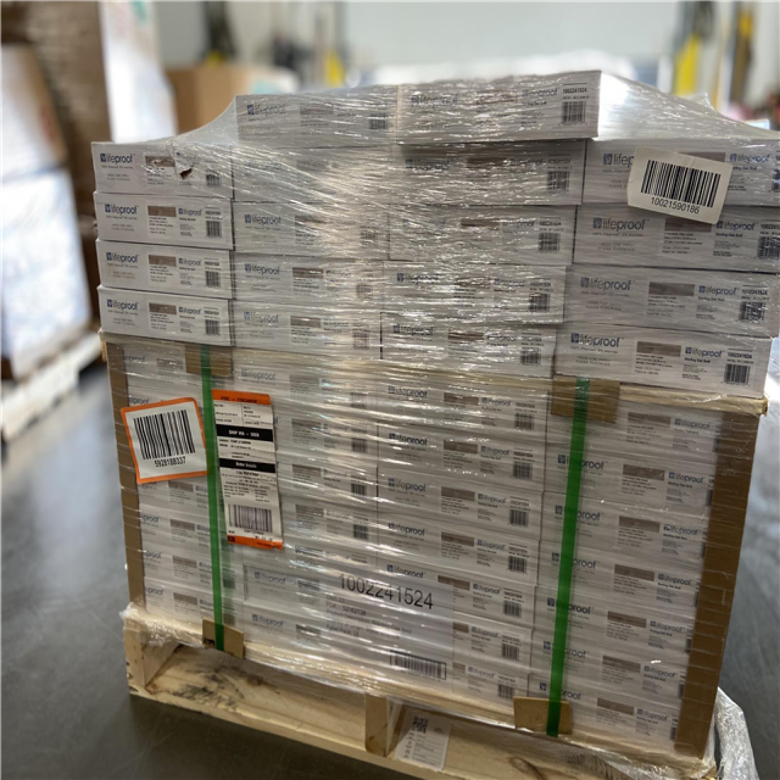 DALLAS LOCATION - Lifeproof Sterling Oak 6 MIL x 8.7 in. W x 48 in. L Click Lock Waterproof Luxury Vinyl Plank Flooring (20.1 sqft/case) PALLET- (46 UNITS)