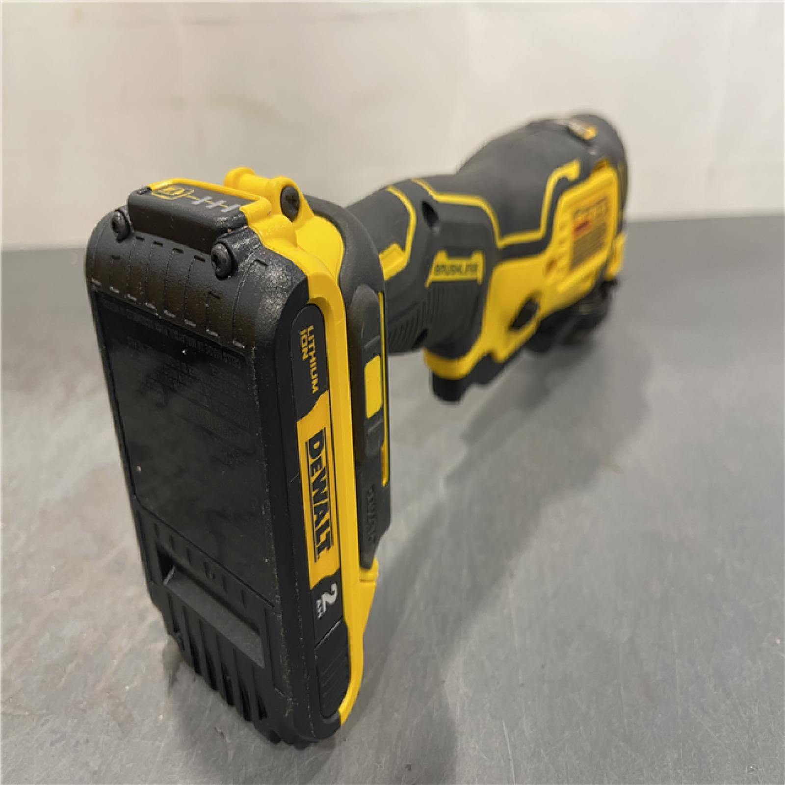 AS-IS - DeWalt ATOMIC 20V MAX Cordless Brushless Oscillating Multi Tool and (1) 20V 2.0Ah Battery