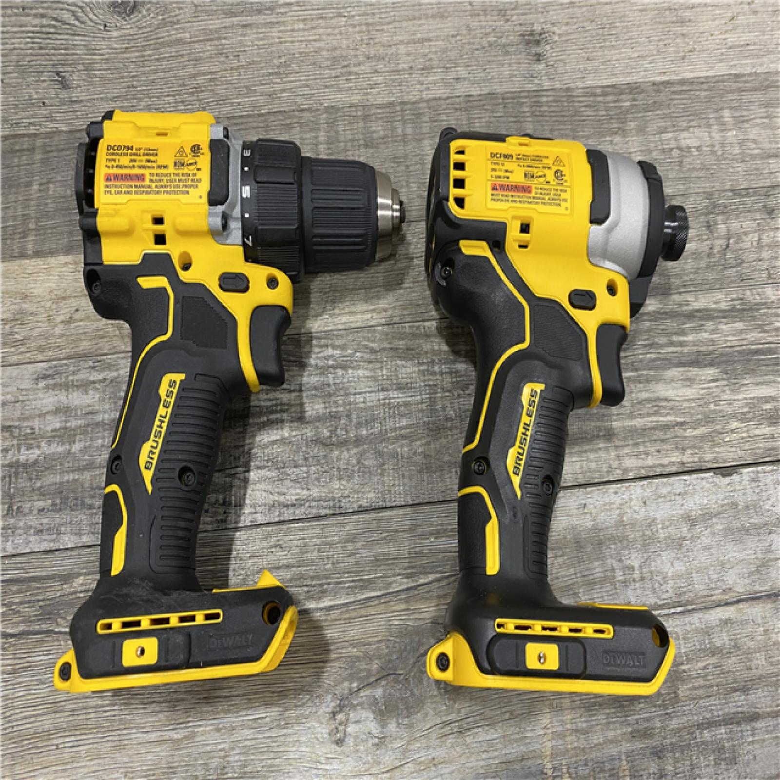 AS-IS DEWALT ATOMIC 20-Volt MAX Lithium-Ion Cordless Combo Kit