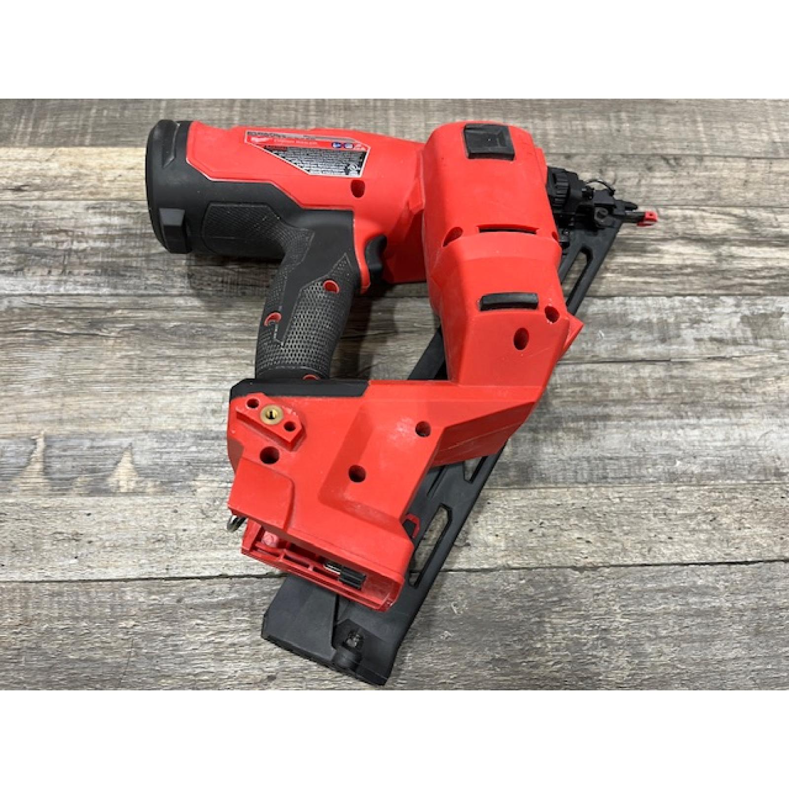 AS-IS Milwaukee FUEL 18V Lithium-Ion Brushless Cordless Gen II 15-Gauge Angled Nailer (Tool-Only)