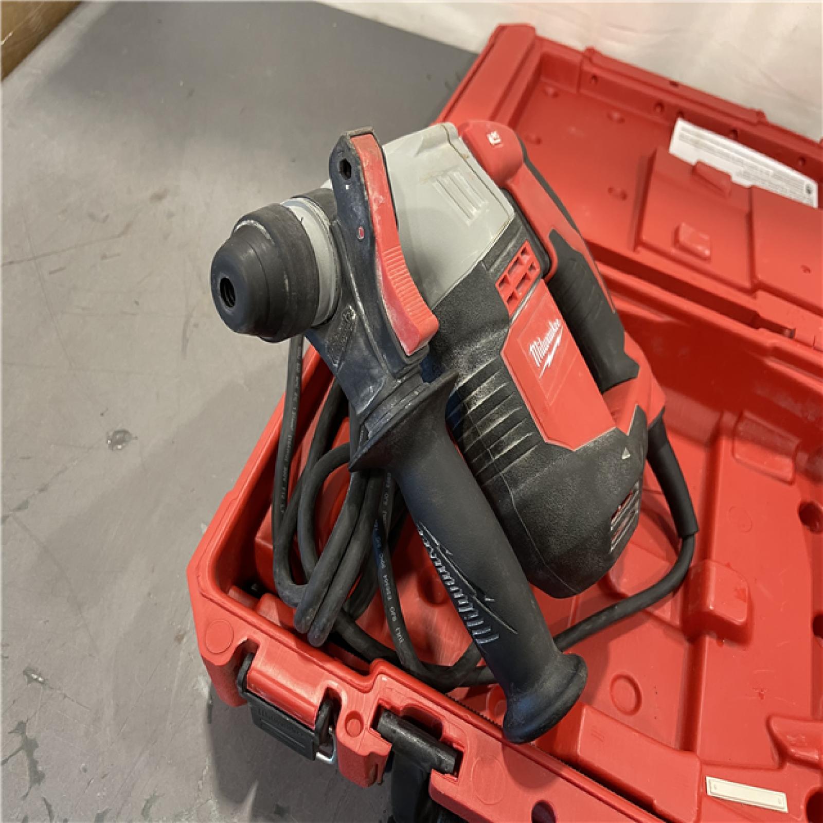 AS-IS - Milwaukee 5.5 Amp 5/8 in. Corded SDS-plus Concrete/Masonry Rotary Hammer Drill Kit