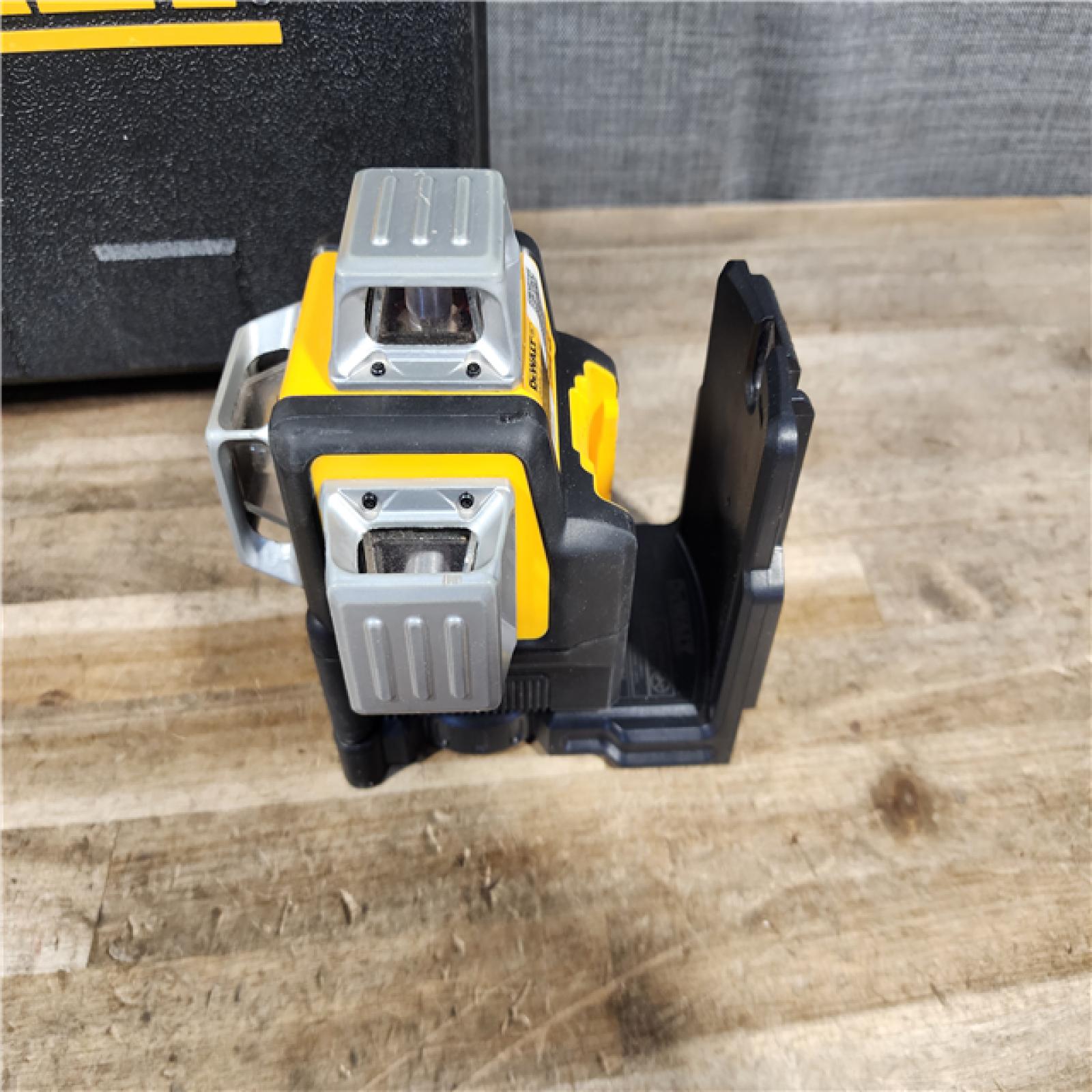 HOUSTON LOCATION - AS-IS DEWALT 12V MAX Lithium-Ion 100 ft. Green Self-Leveling 3-Beam 360 Degree Laser Level with 2.0Ah Battery  Charger and Case