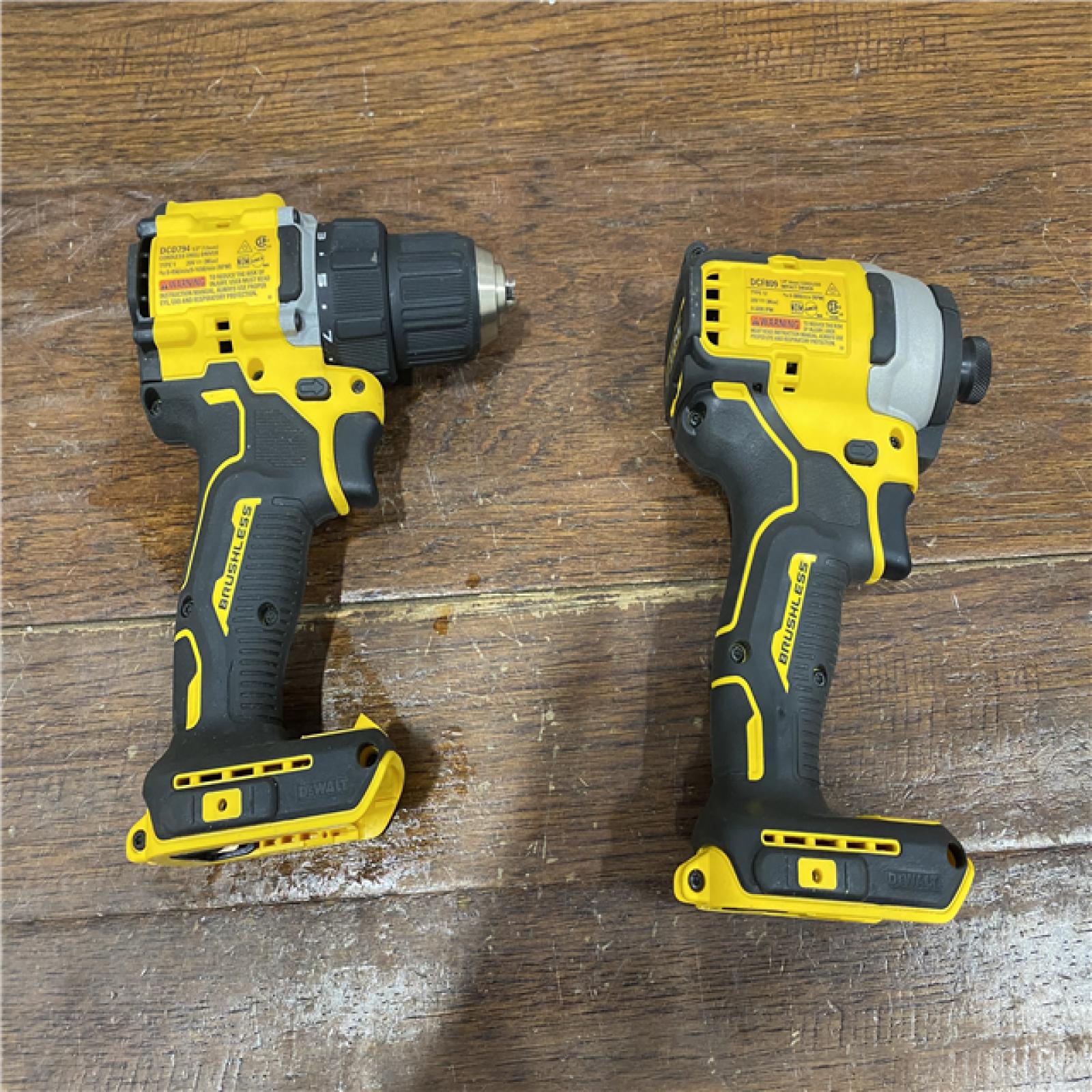 AS-IS Dewalt DCK225D2 20V MAX ATOMIC Brushless Compact Lithium-Ion 1/2 in. Cordless Drill Driver and 1/4 in. Impact Driver Combo Kit with 2 Batteries 2 Ah