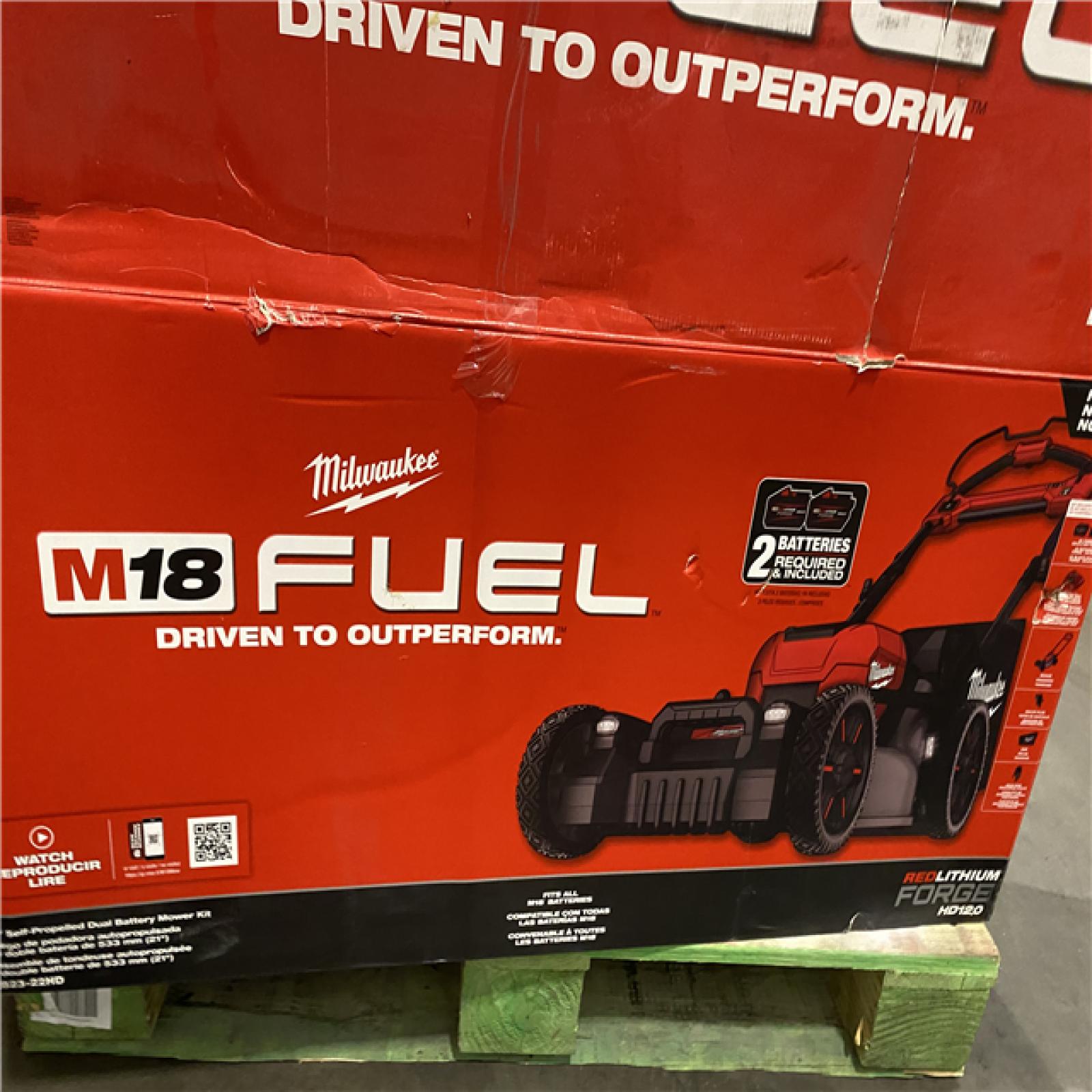 Dallas Location - As-Is 	Milwaukee M18 FUEL Brushless Cordless 21 in. Dual Battery Self-Propelled Mower Kit