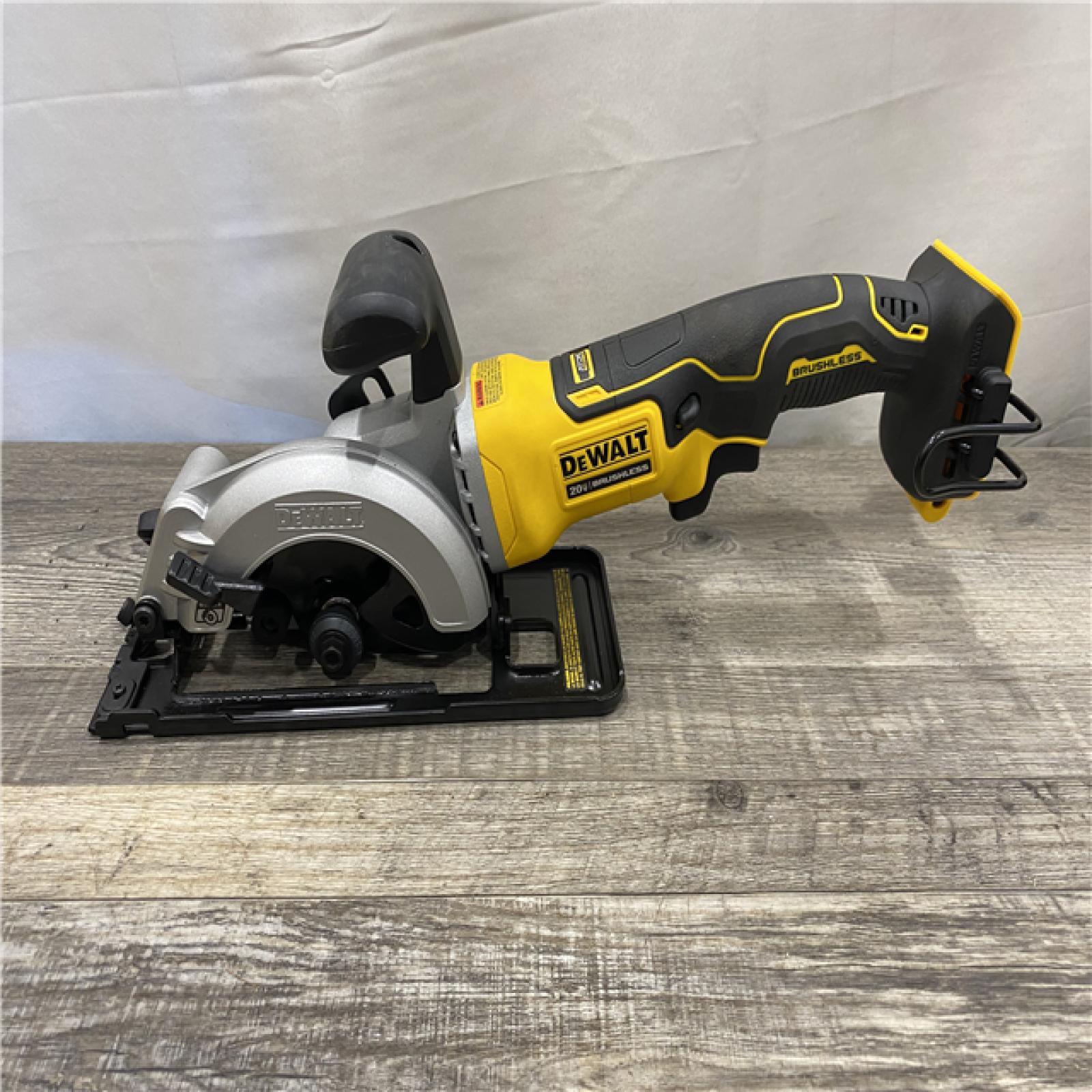AS-IS DEWALT ATOMIC 20V MAX Cordless Brushless 4-1/2 in. Circular Saw (Tool Only)