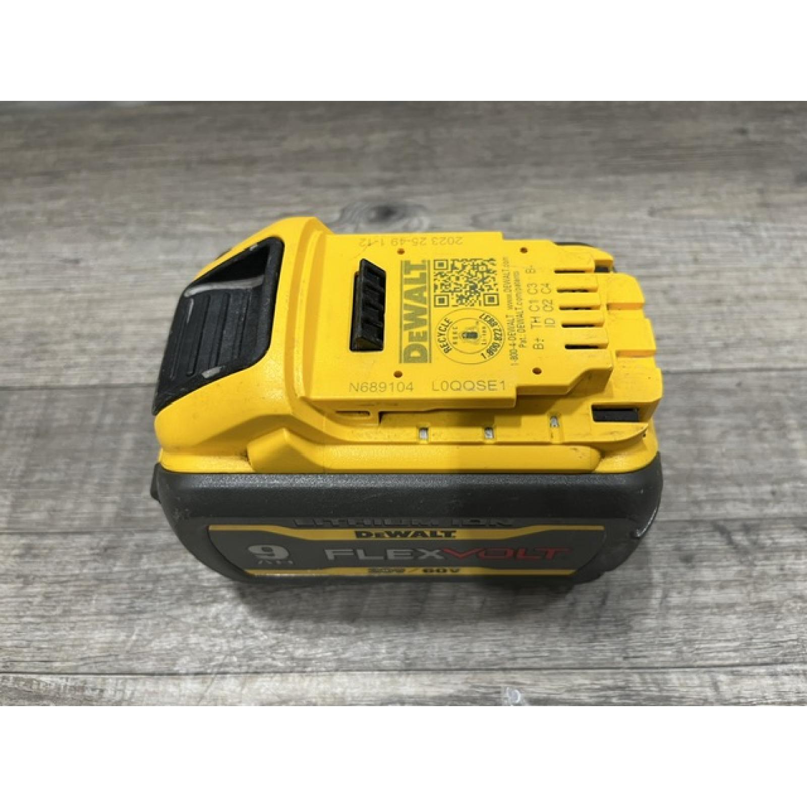 AS-IS DEWALT FLEXVOLT 20V/60V MAX Lithium-Ion 9.0Ah Battery