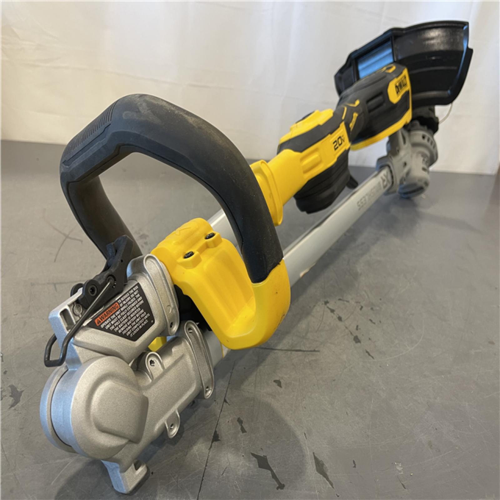 AS-IS - DEWALT 20V MAX 14 in. Brushless Cordless Battery Powered Foldable String Trimmer (Tool Only)