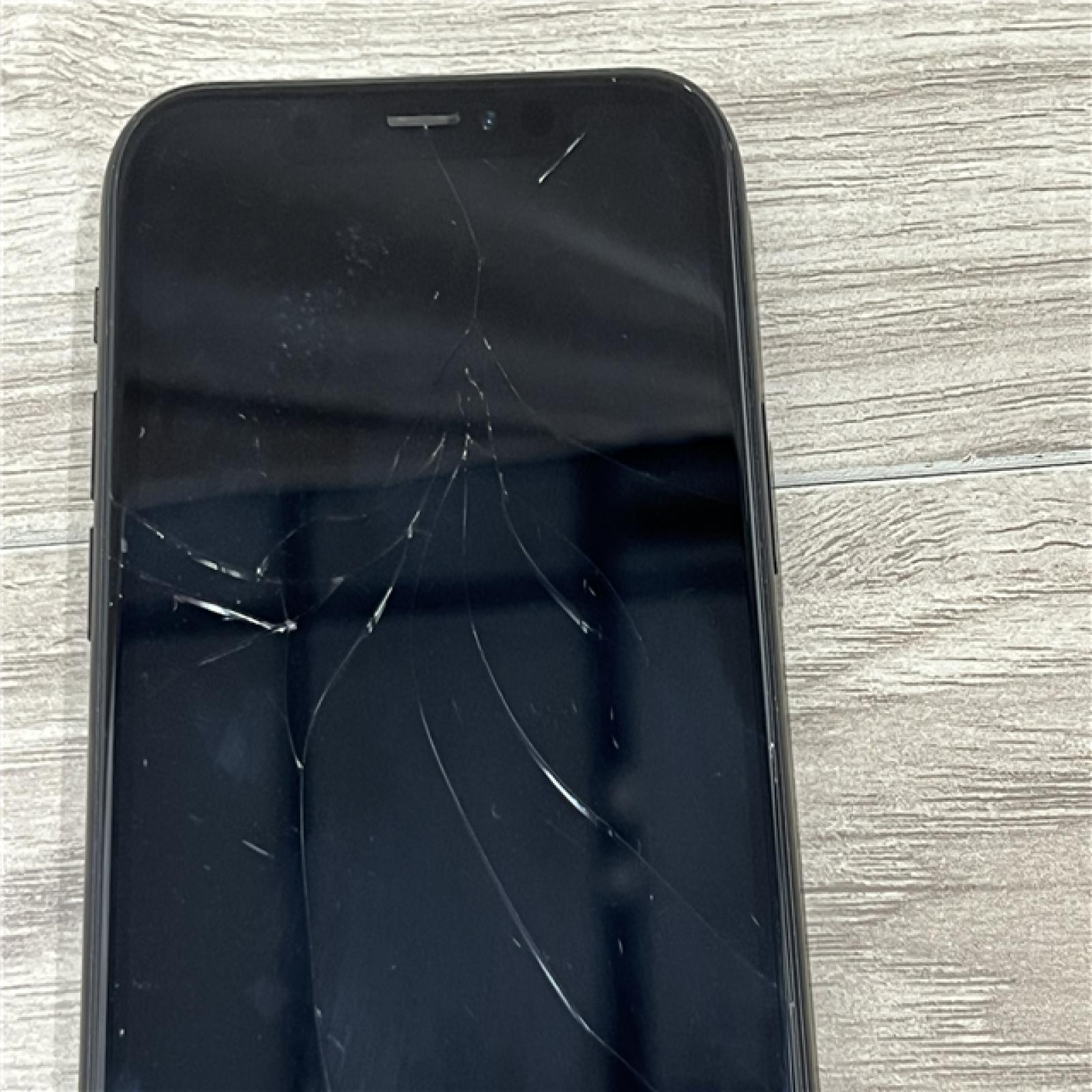 AS-IS iPhone Xr (64GB) / MT302LL/A