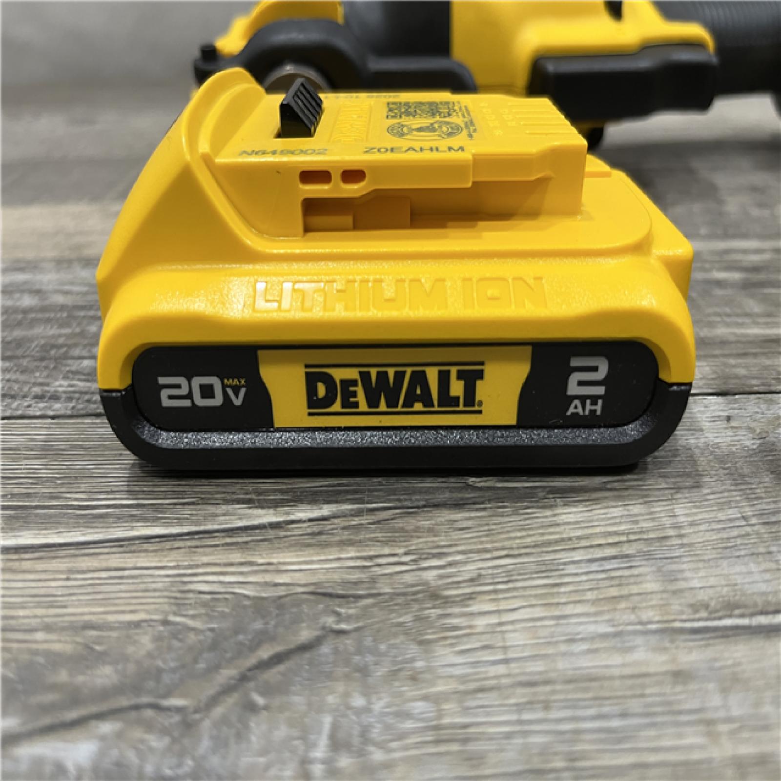 AS-IS DEWALT ATOMIC 20V MAX Cordless Brushless Oscillating Multi Tool Kit