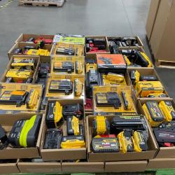 DALLAS LOCATION - AS-IS BATTERY AND CHARGERS PALLET