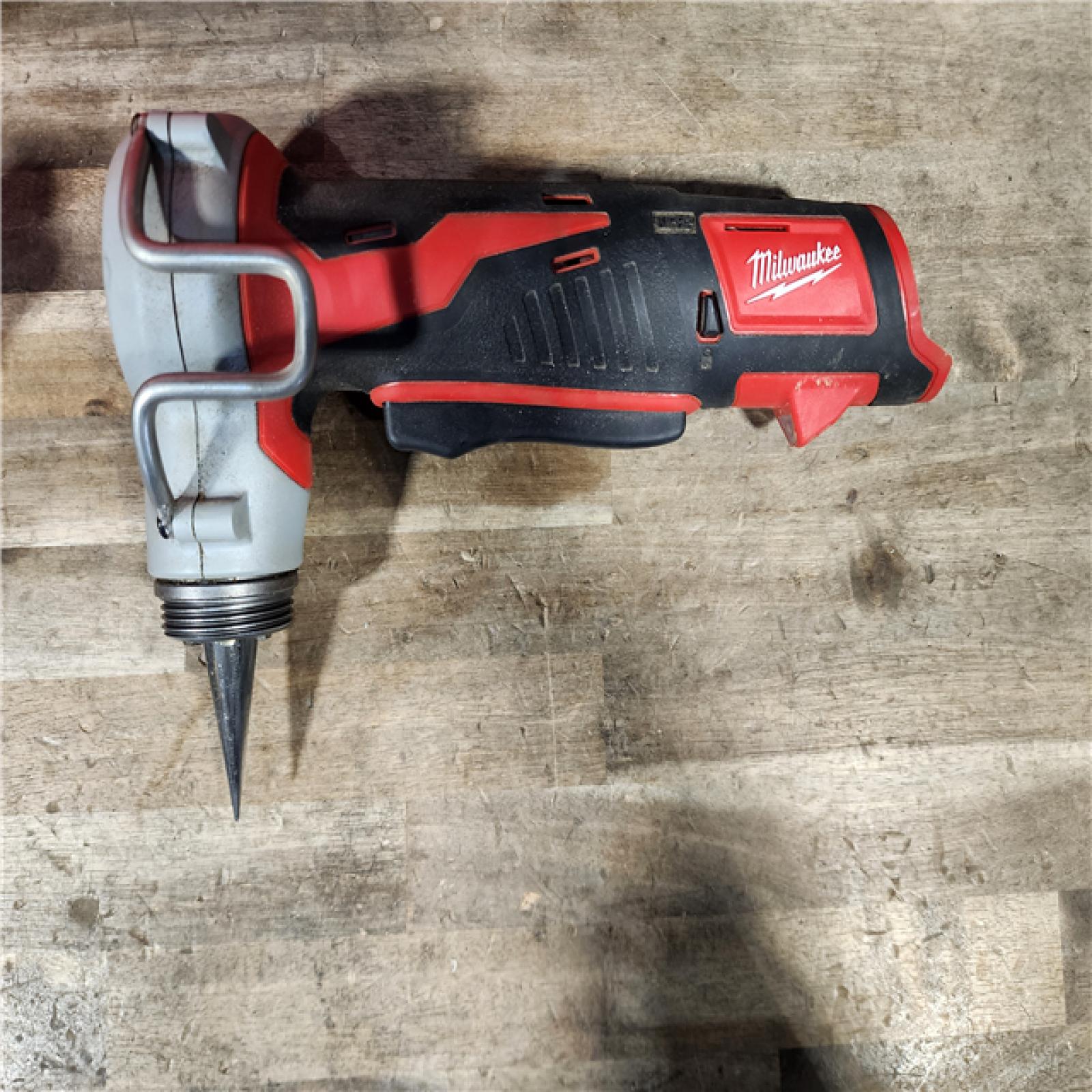 HOUSTON LOCATION - AS-IS Milwaukee M12 12V Lithium-Ion Cordless PEX Expansion Tool Kit with (2) Batteries  (3) Expansion Heads and Hard Case