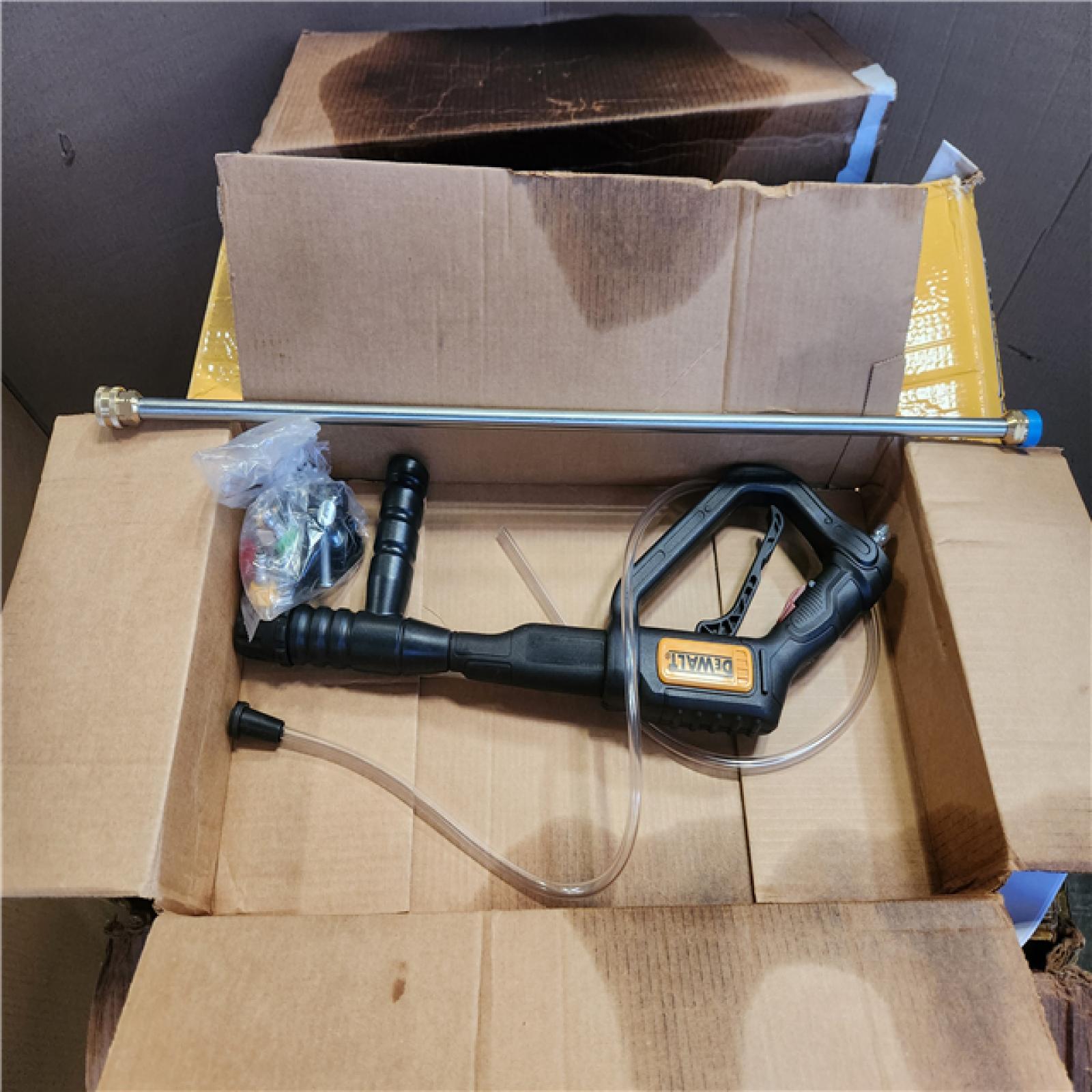 Phoenix LIKE NEW DEWALT 4400 PSI 4.0 GPM Cold Water Gas Pressure Washer