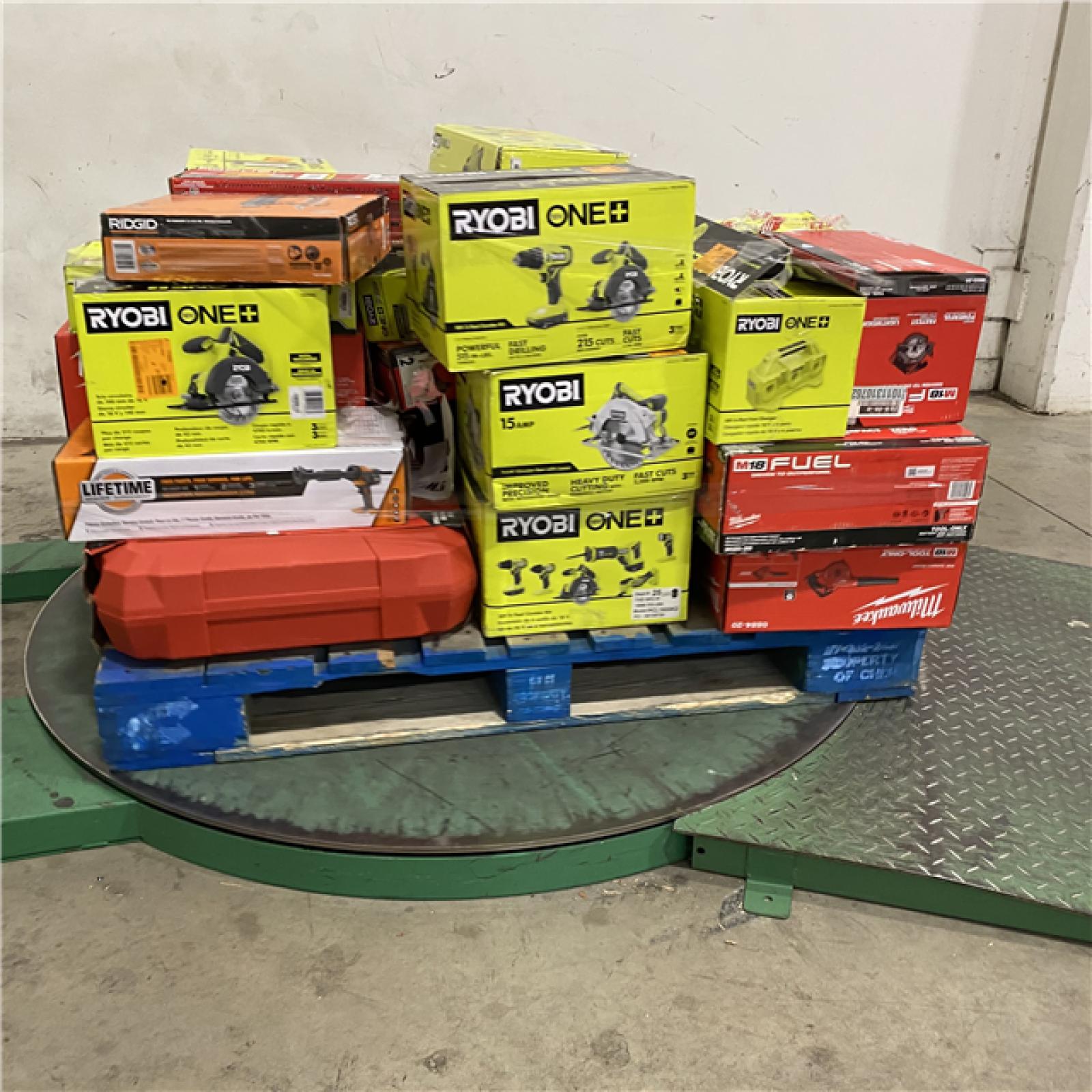 Dallas Location - As-Is Tool Pallet