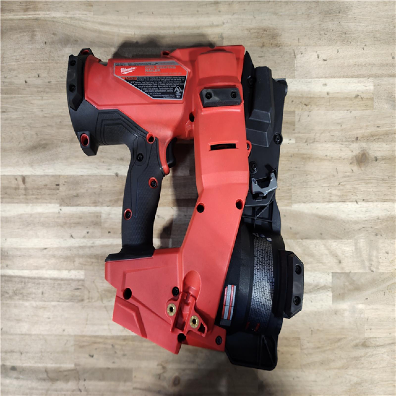 HOUSTON LOCATION - AS-IS Milwaukee M18 FUEL Coil Roofing Nailer (TOOL ONLY)