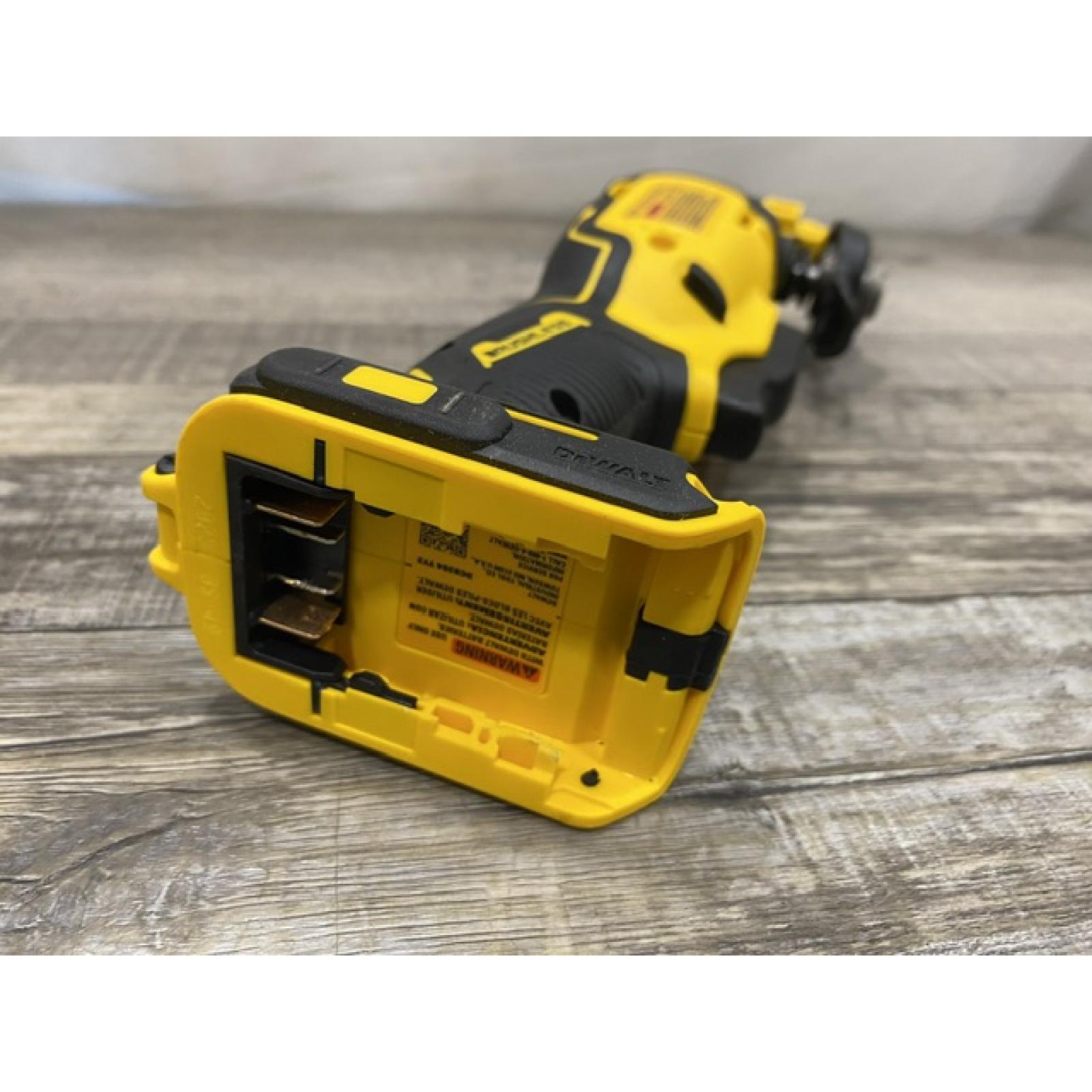 AS-IS DEWALT ATOMIC 20V MAX Cordless Brushless Oscillating Multi Tool (Tool Only)