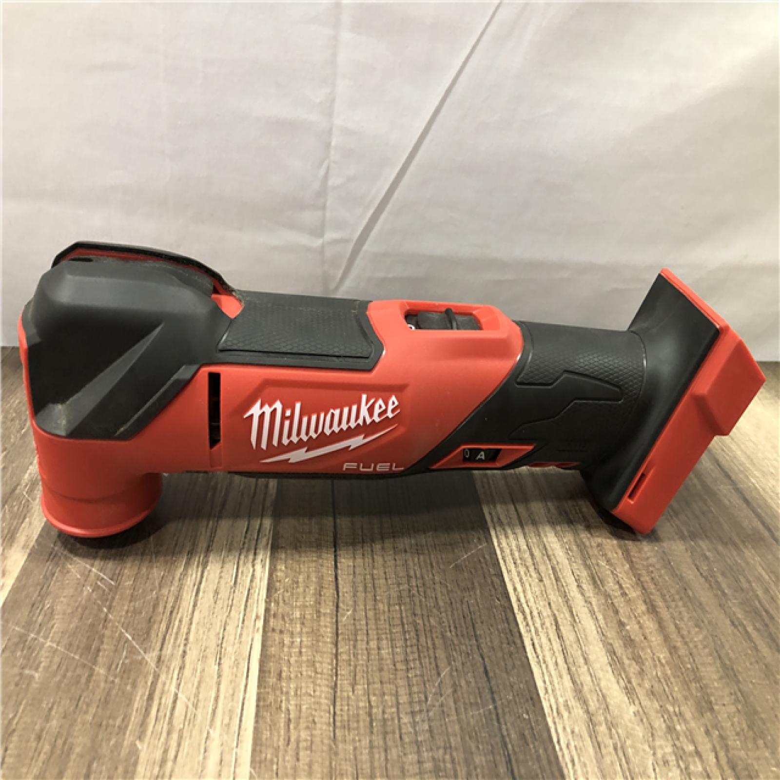 AS-IS Milwaukee M18 FUEL 18V Lithium-Ion Cordless Brushless Oscillating Multi-Tool (Tool-Only)