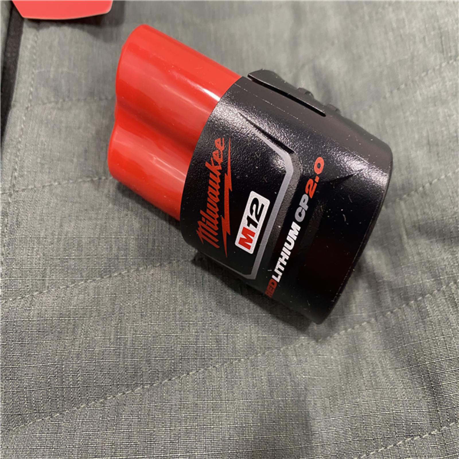 AS-IS Milwaukee Women's X-Large 12V Lithium-Ion Cordless AXIS Green Heated Vest Kit