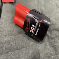 AS-IS Milwaukee Women's X-Large 12V Lithium-Ion Cordless AXIS Green Heated Vest Kit