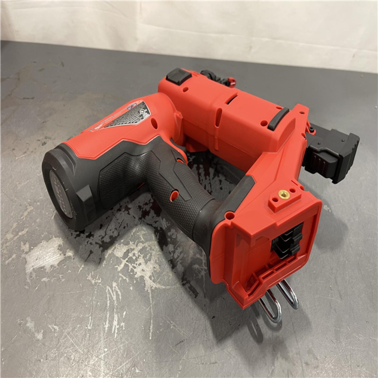 AS-IS - Milwaukee M18 FUEL 18-Volt Lithium-Ion Brushless Cordless Gen II 18-Gauge Brad Nailer