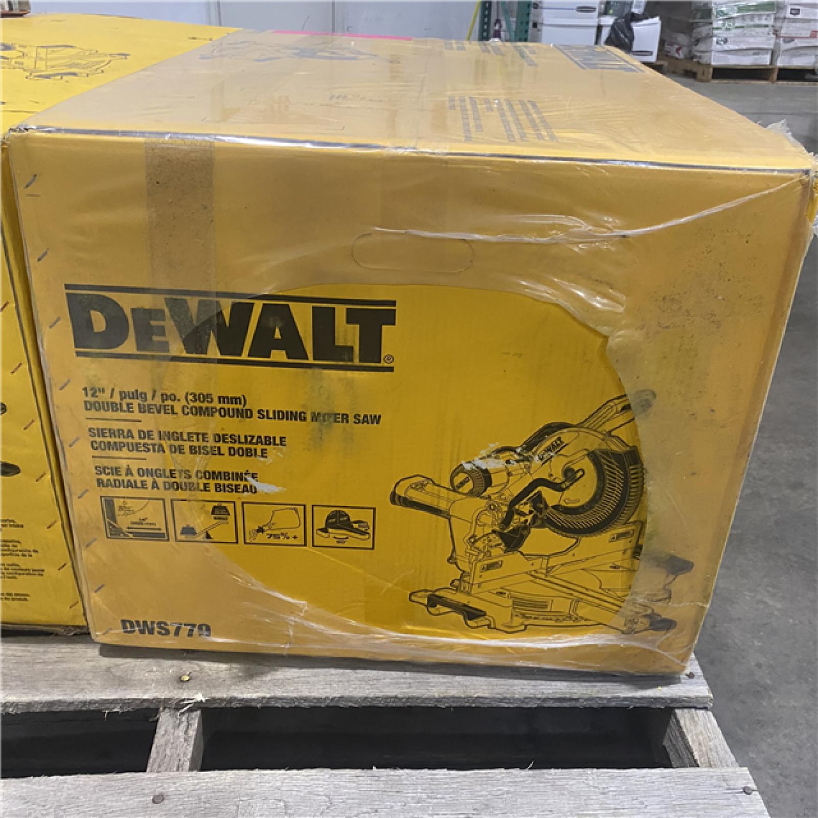 NEW- DeWalt 15 Amps 12 in. Corded Dual-Bevel Sliding Compound Miter Saw