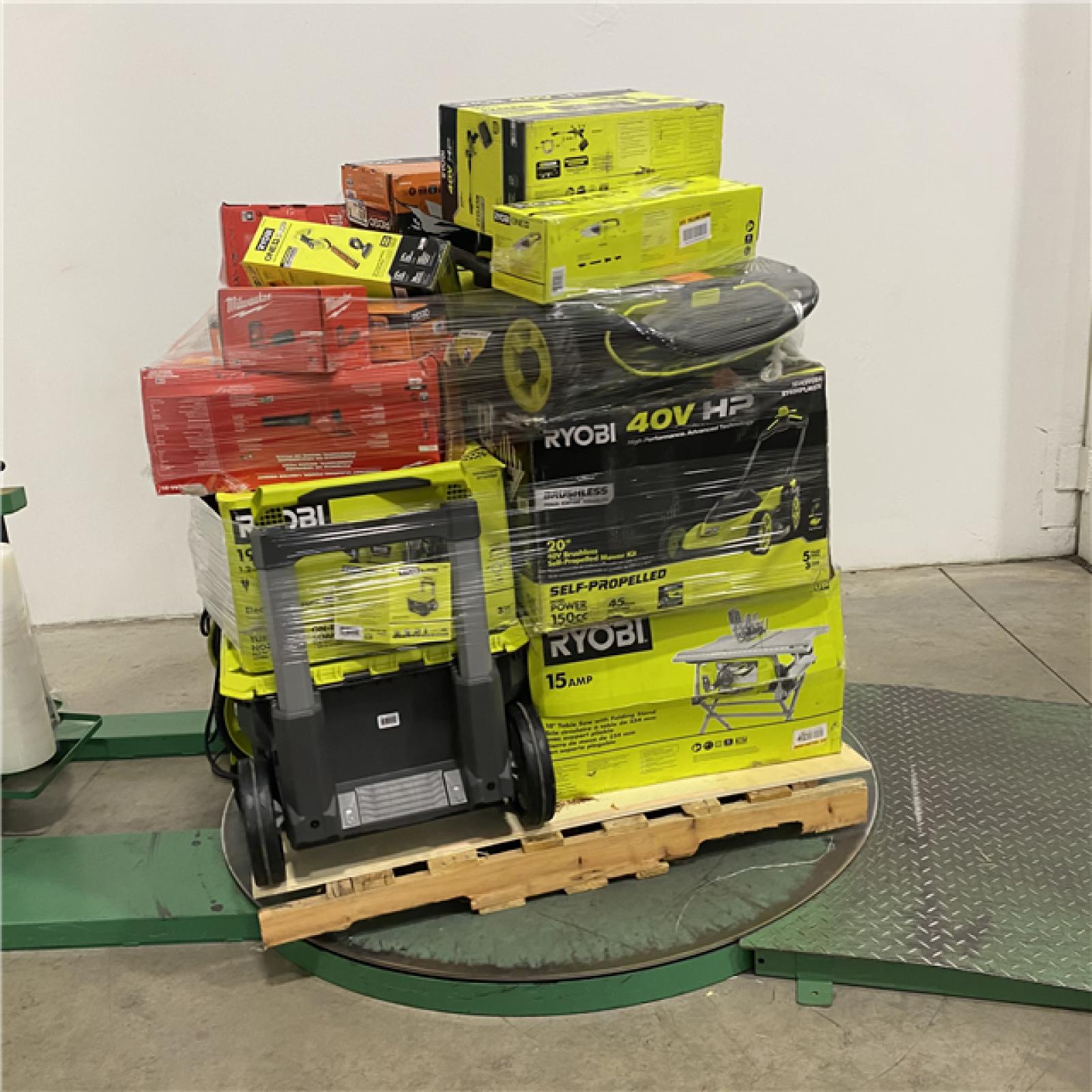 Dallas Location - As-Is Tool Pallet