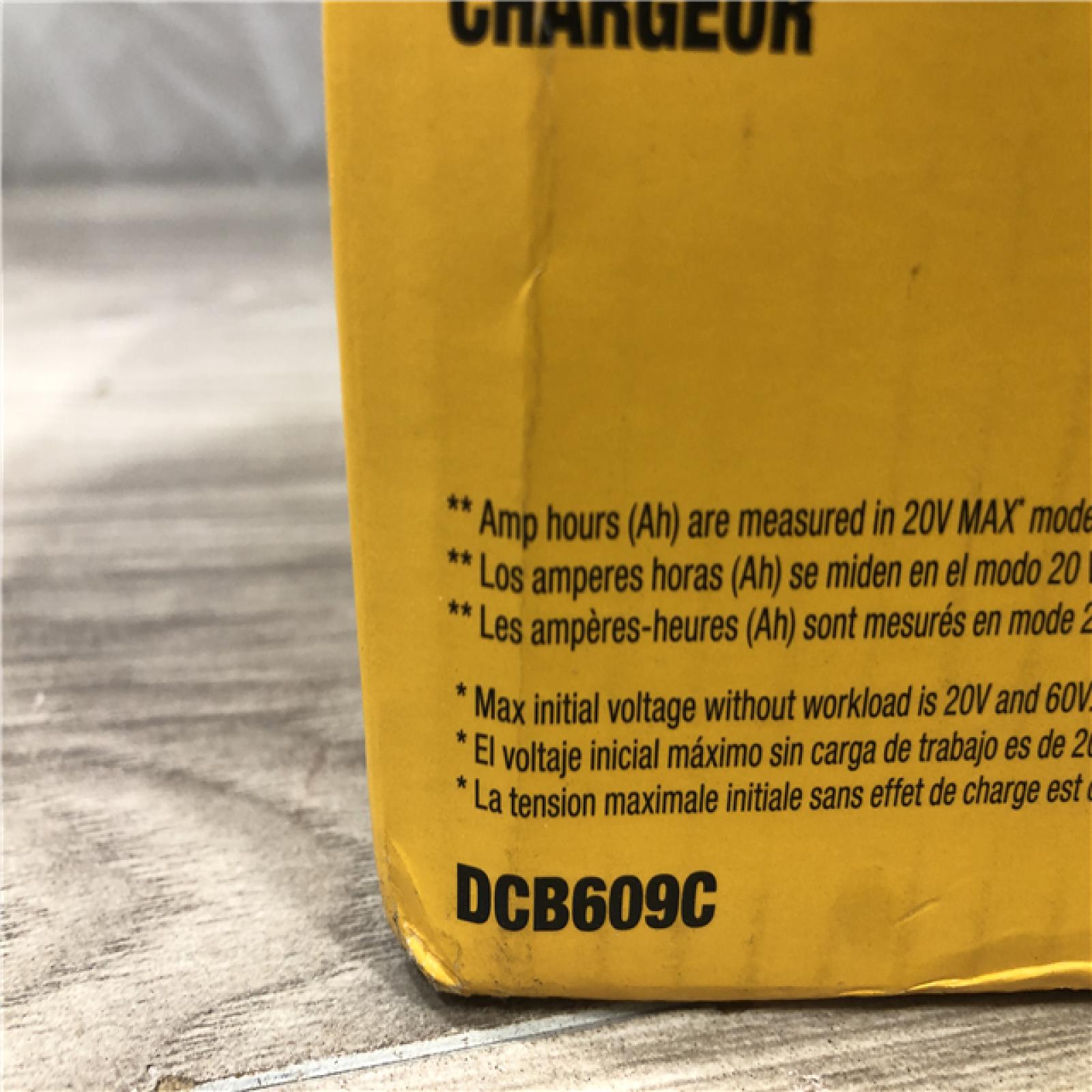 NEW! - FLEXVOLT 20V/60V MAX Lithium-Ion 9. 0 Ah Battery Pack and Charger Starter Kit