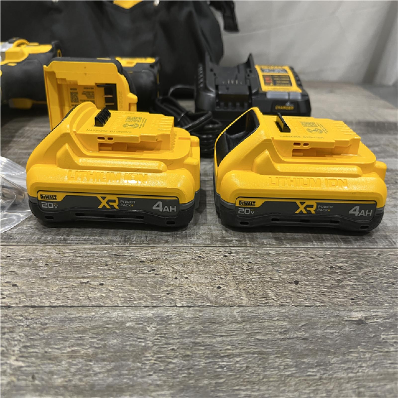 AS-IS DEWALT 20V XR Lithium-Ion Cordless Brushless 1/2 in. Drill/Driver Kit