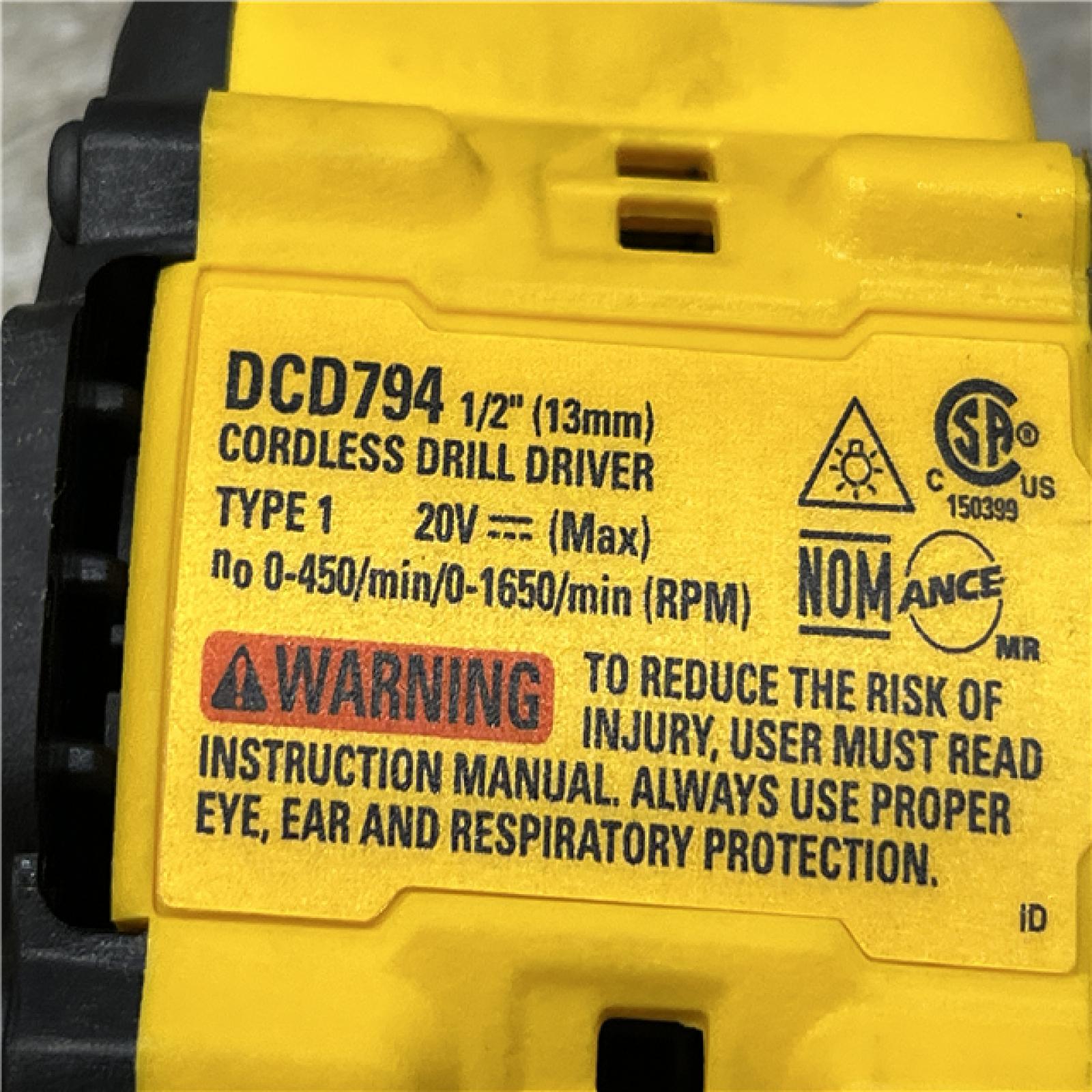 AS-IS DEWALT Atomic 20V Lithium-Ion Cordless Compact 1/2 in. Drill/Driver Kit