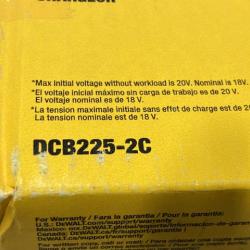 NEW - DEWALT 20V MAX Lithium-Ion Battery Kit with 5.0Ah and 2.0Ah Battery and Charger