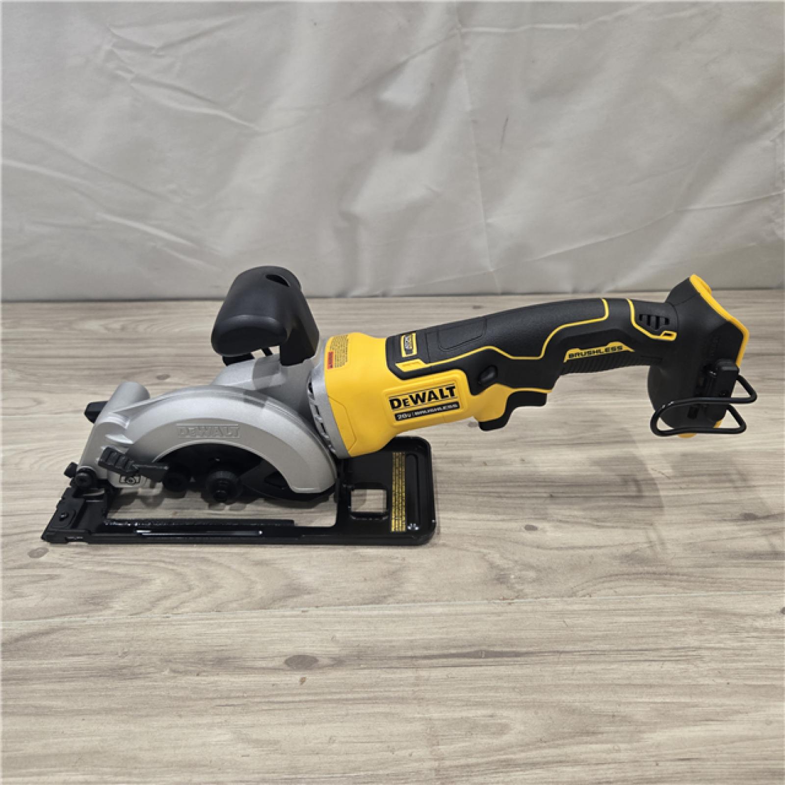 AS-IS DEWALT ATOMIC 20V MAX Cordless 4-1/2 in. Circular Saw (Tool Only)
