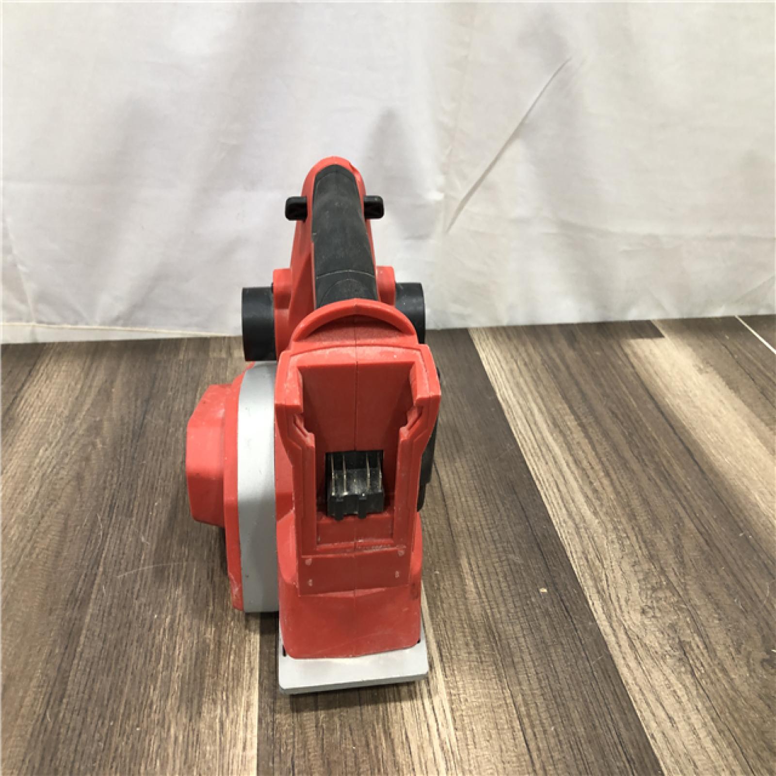 AS-IS Milwaukee 18V Lithium-Ion Cordless 3-1/4 in. Planer (Tool-Only)