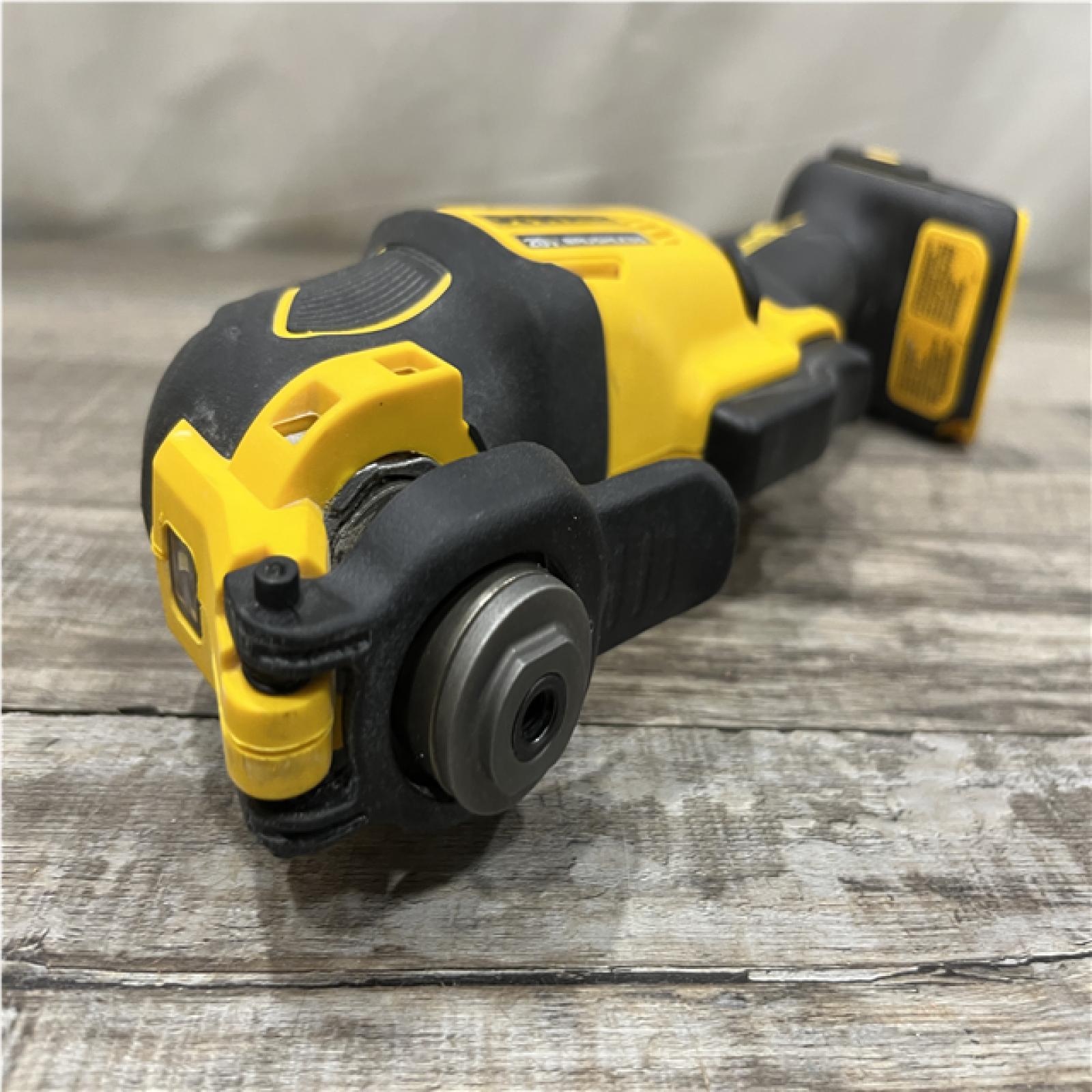 AS-IS DEWALT ATOMIC 20V MAX Cordless Brushless Oscillating Multi Tool (Tool Only)
