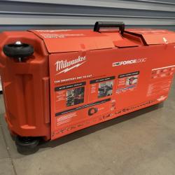 NEW - Milwaukee 18V Lithium-Ion Brushless Cordless FORCE LOGIC 5 in. Underground Cable Cutter w/Wireless Remote