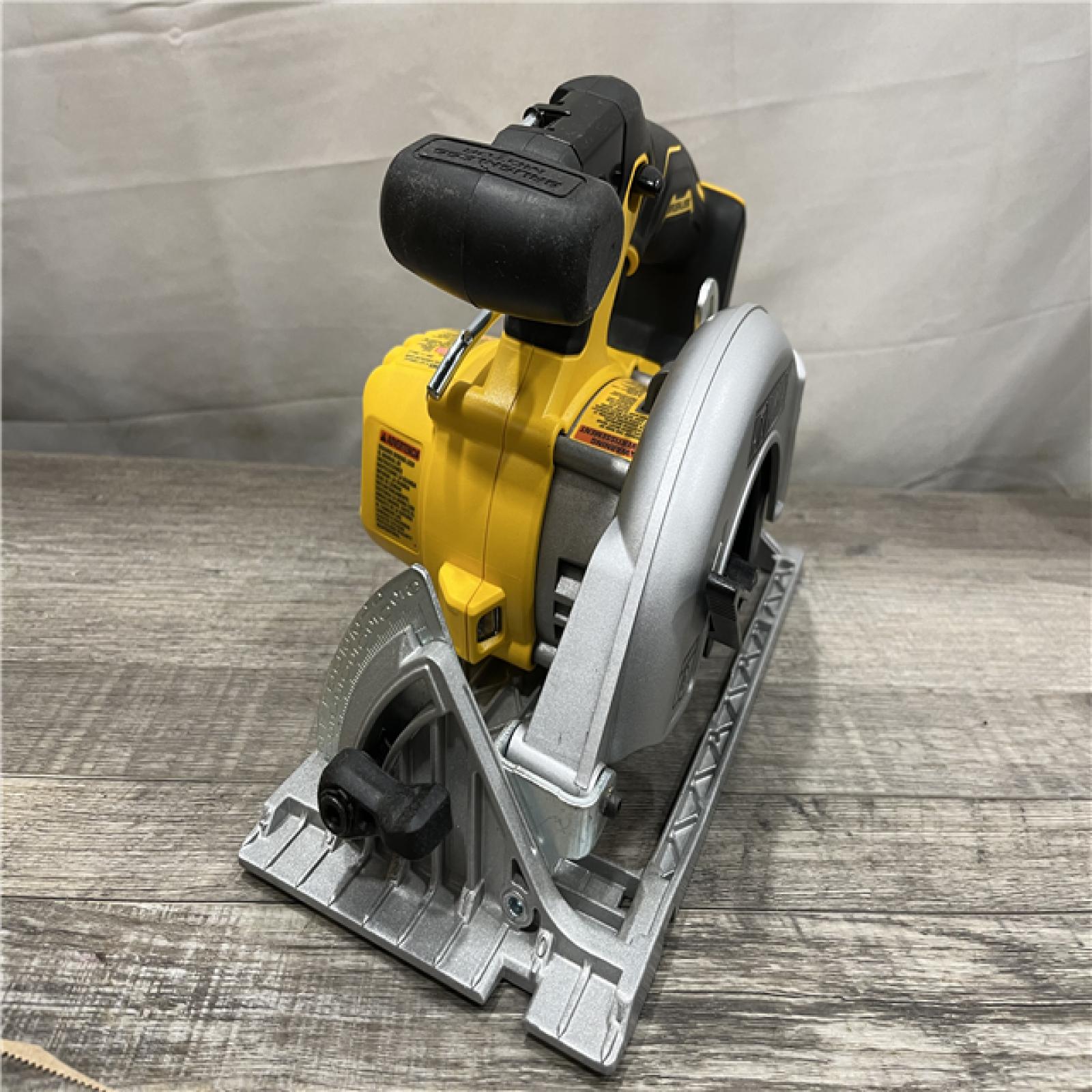 AS-IS DEWALT 20V MAX Cordless Brushless 6-1/2 in. Sidewinder Style Circular Saw (Tool Only)