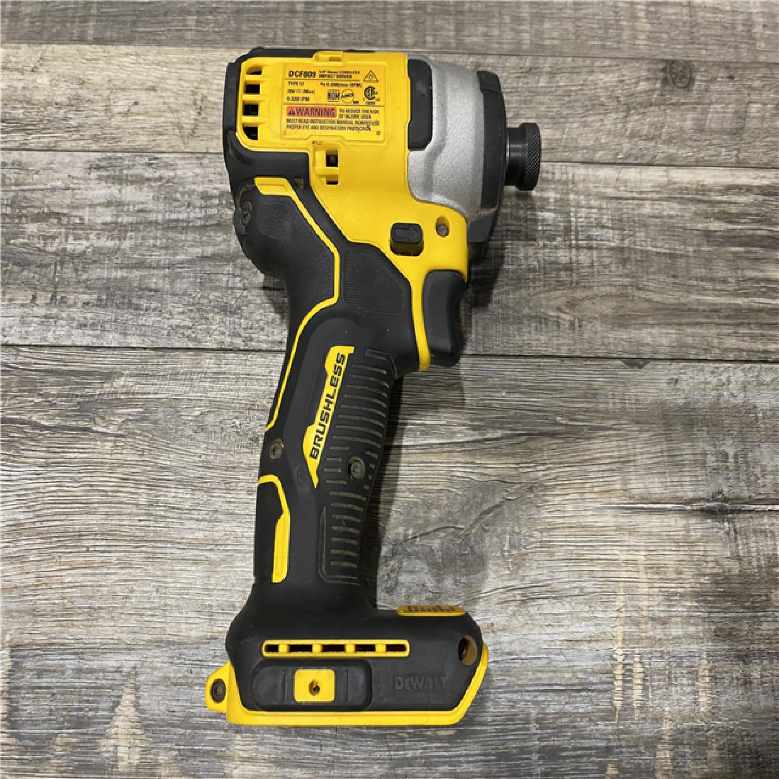 AS-IS DEWALT Atomic 20V Max Lithium-Ion Brushless Cordless Compact 1/4 in. Impact Driver Kit
