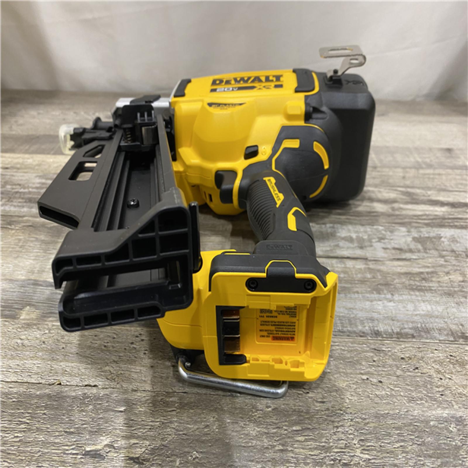 AS-IS DEWALT 20-Volt 21° Cordless Framing Nailer (Tool-Only)