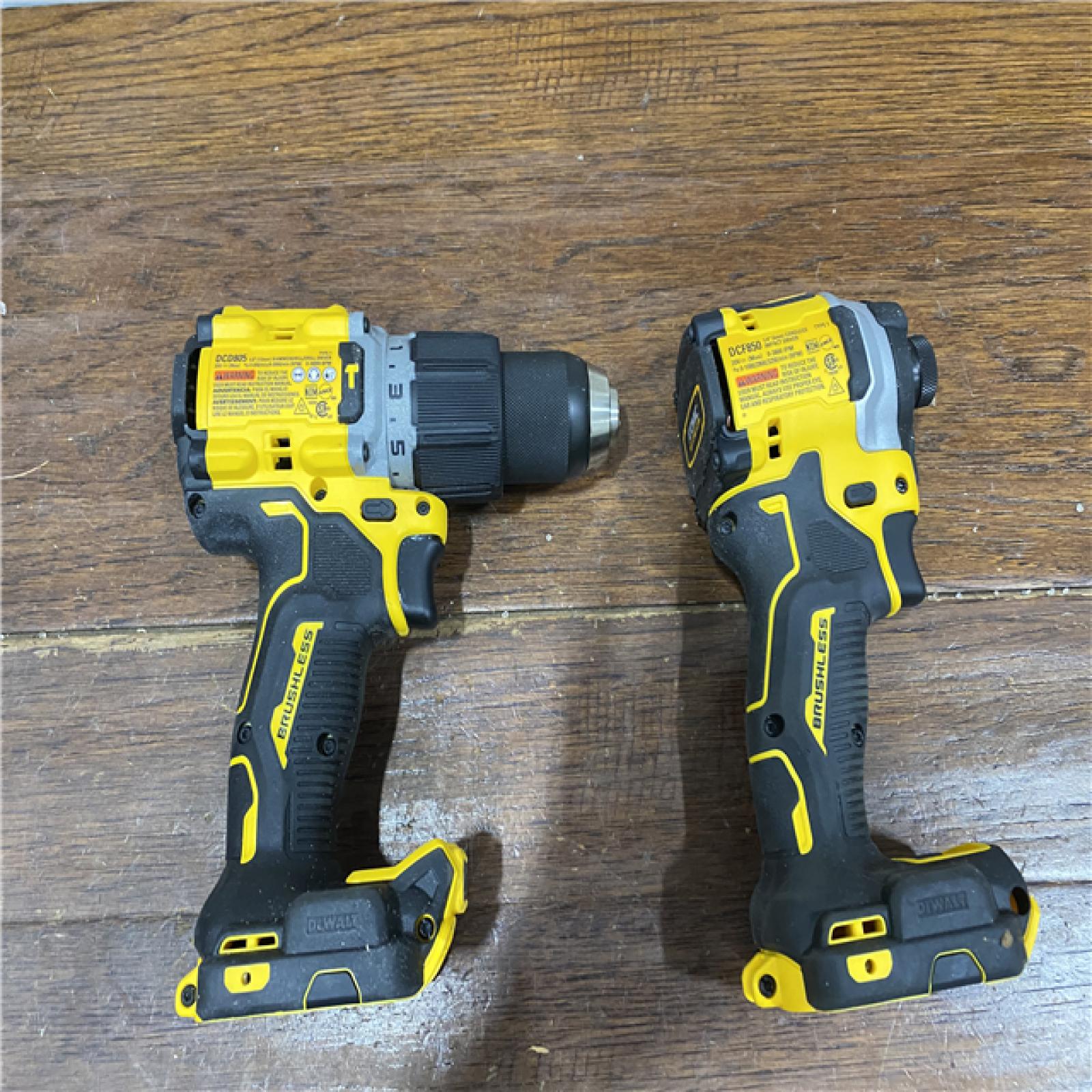 AS-IS DEWALT 20V MAX XR Hammer Drill and ATOMIC Impact Driver 2 Tool Cordless Combo Kit with (2) 4.0Ah Batteries, Charger, and Bag