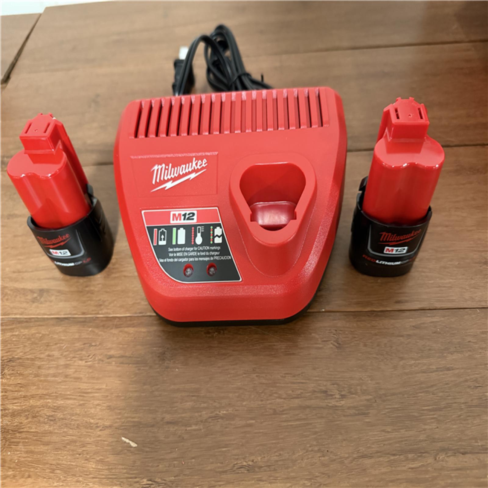 CALIFORNIA AS-IS MILWAUKEE M12 CORDLESS PROPEX EXPANSION TOOL KIT, INCLUDES (2) BATTERIES, CHARGER & HARD CASE