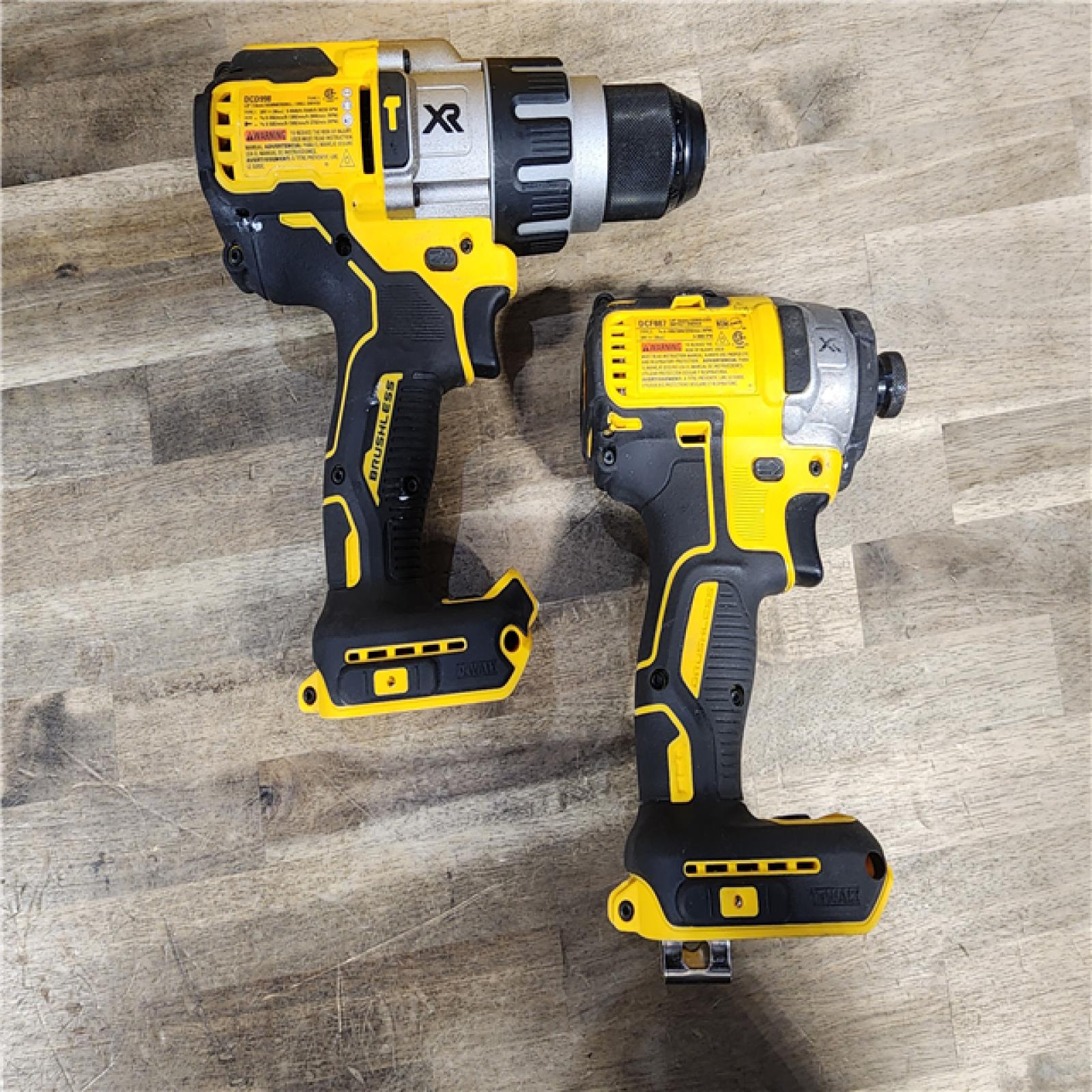 HOUSTON LOCATION - AS-IS DEWALT 20V MAX Cordless Brushless Hammer Drill/Driver 2 Tool Combo Kit with FLEXVOLT ADVANTAGE