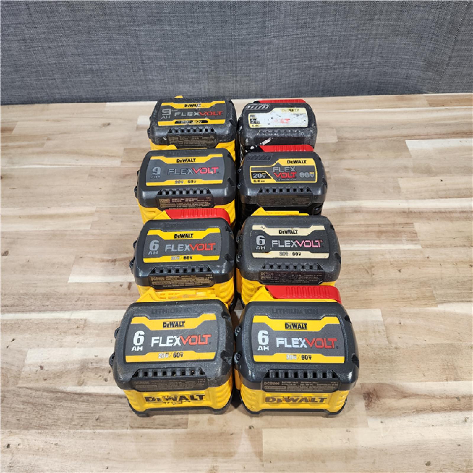 HOUSTON LOCATION - AS-IS DEWALT BATTERY PACK QTY - 8