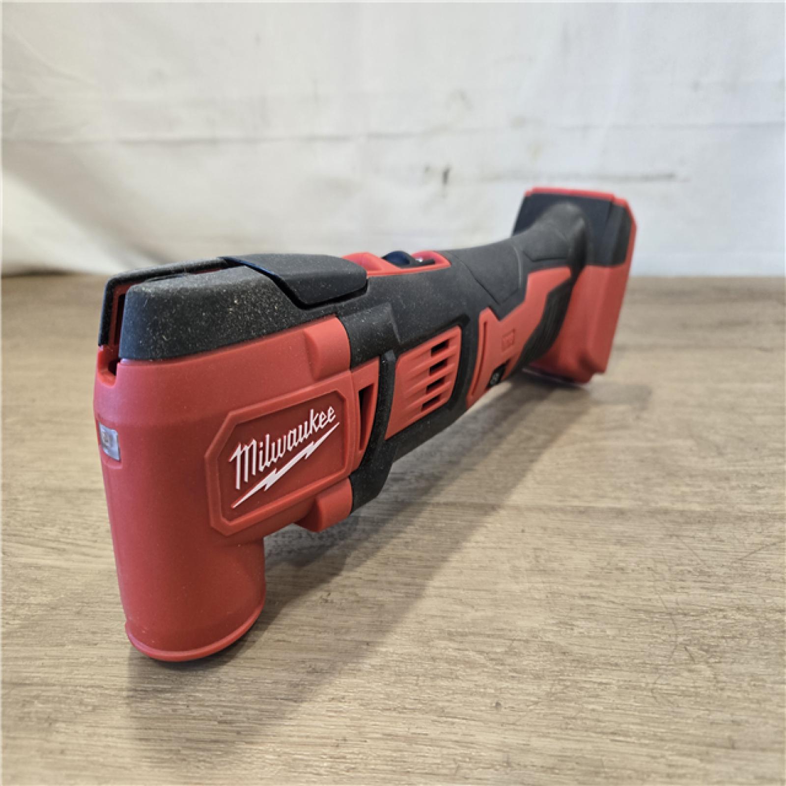 AS-IS Milwaukee M18 18V Cordless Oscillating Multi-Tool (Tool-Only)