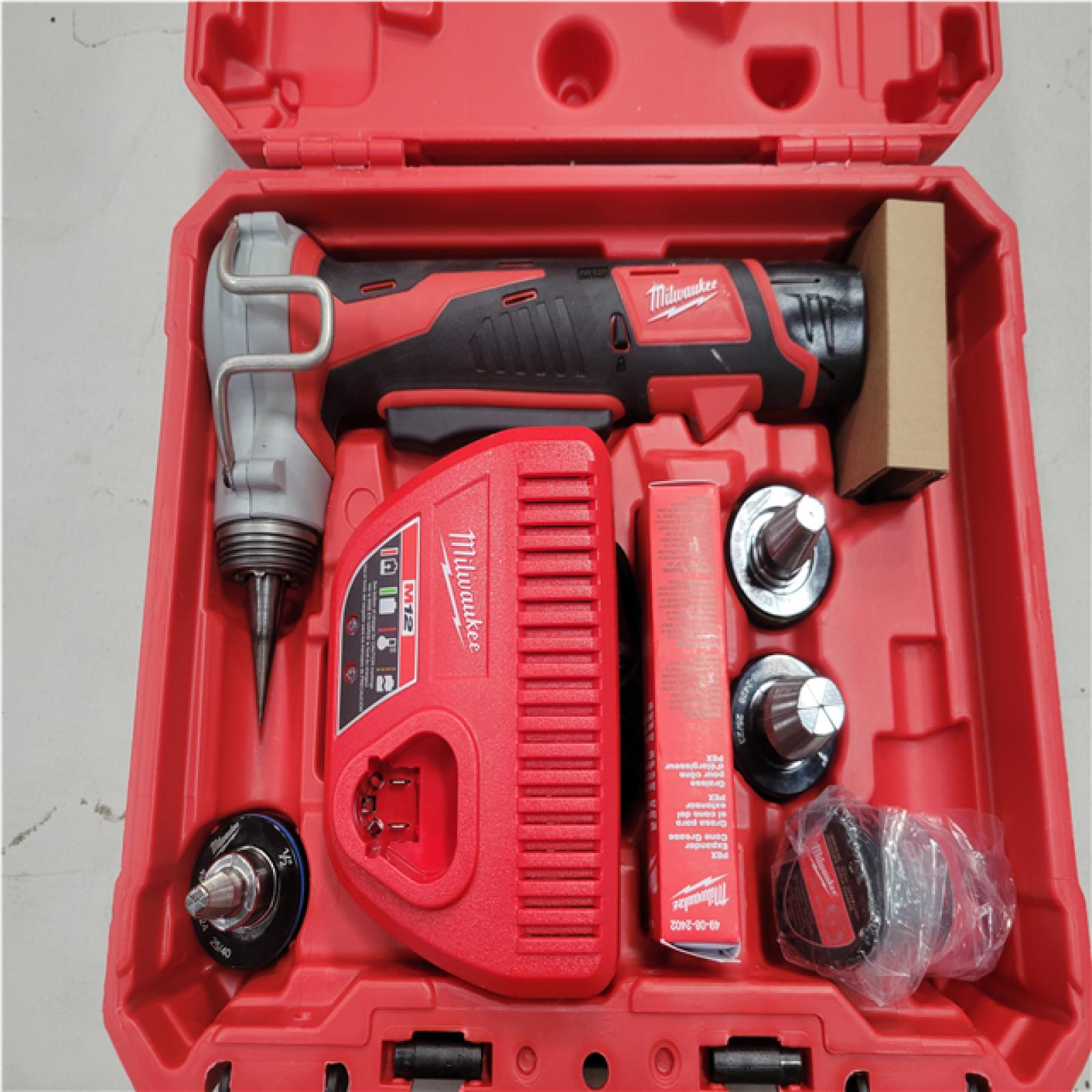 CALIFORNIA AS-IS MILWAUKEE M12 PEX EXPANDER KIT