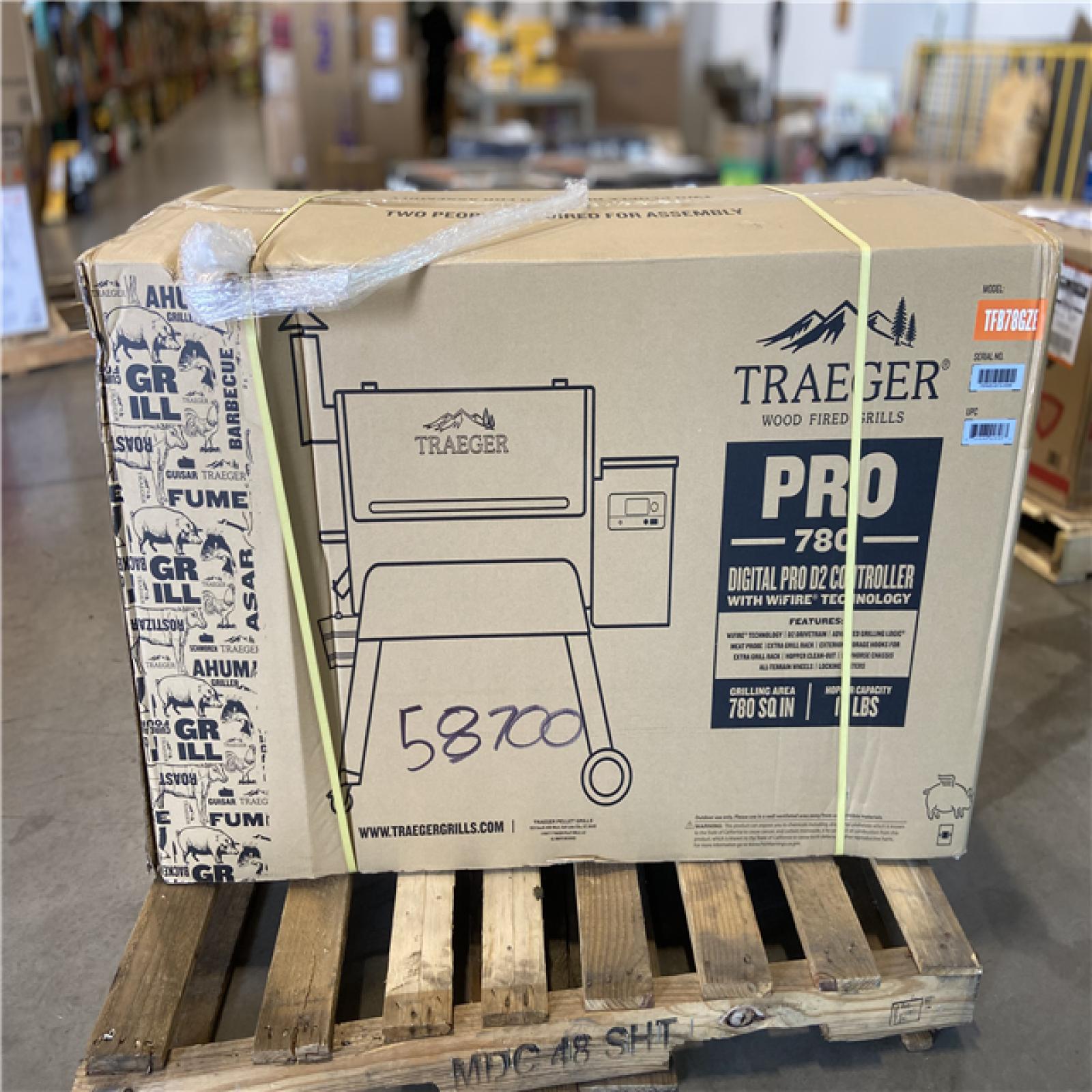 DALLAS LOCATION - Traeger Pro 780 Wi-Fi Pellet Grill and Smoker in Bronze