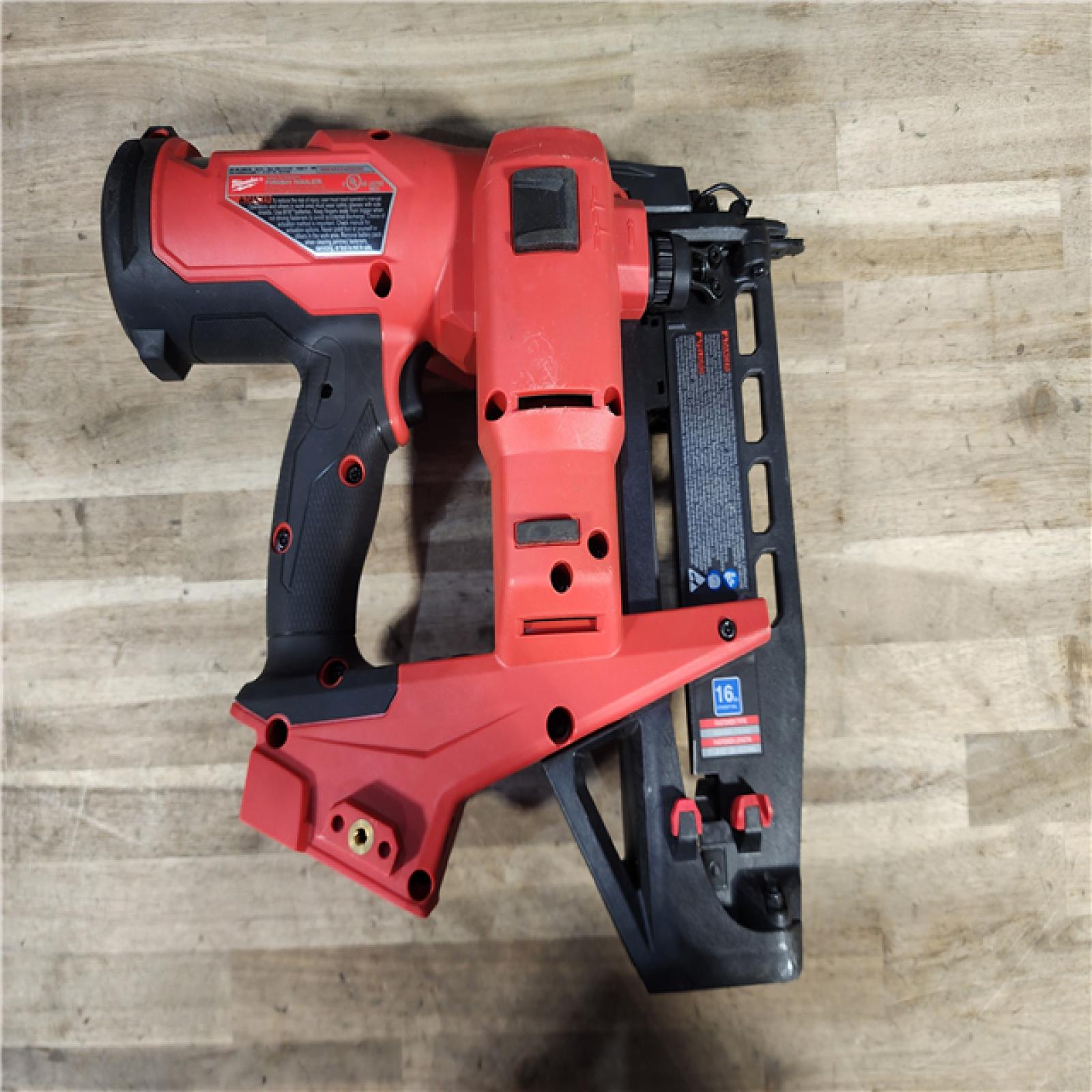 HOUSTON LOCATION - AS-IS MILWAUKEE 18 GAUGE STRAIGHT FINISH NAILER (TOOL ONLY)